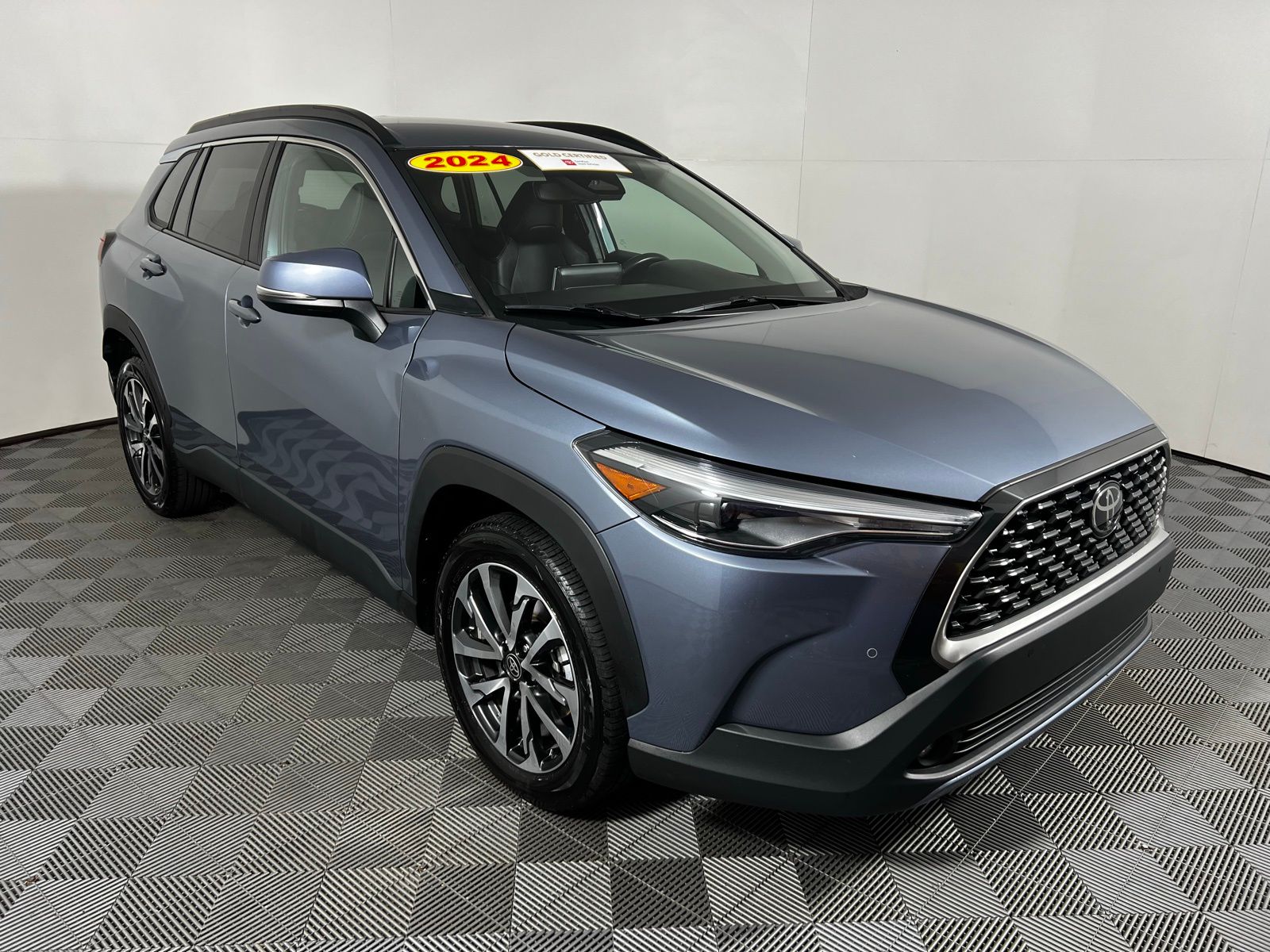 Thumbnail: 2024 Toyota Corolla Cross - 3