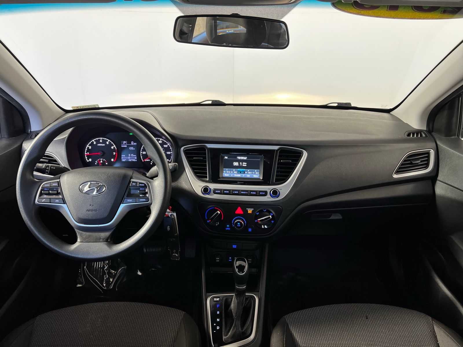 2019 Hyundai Accent SE 21