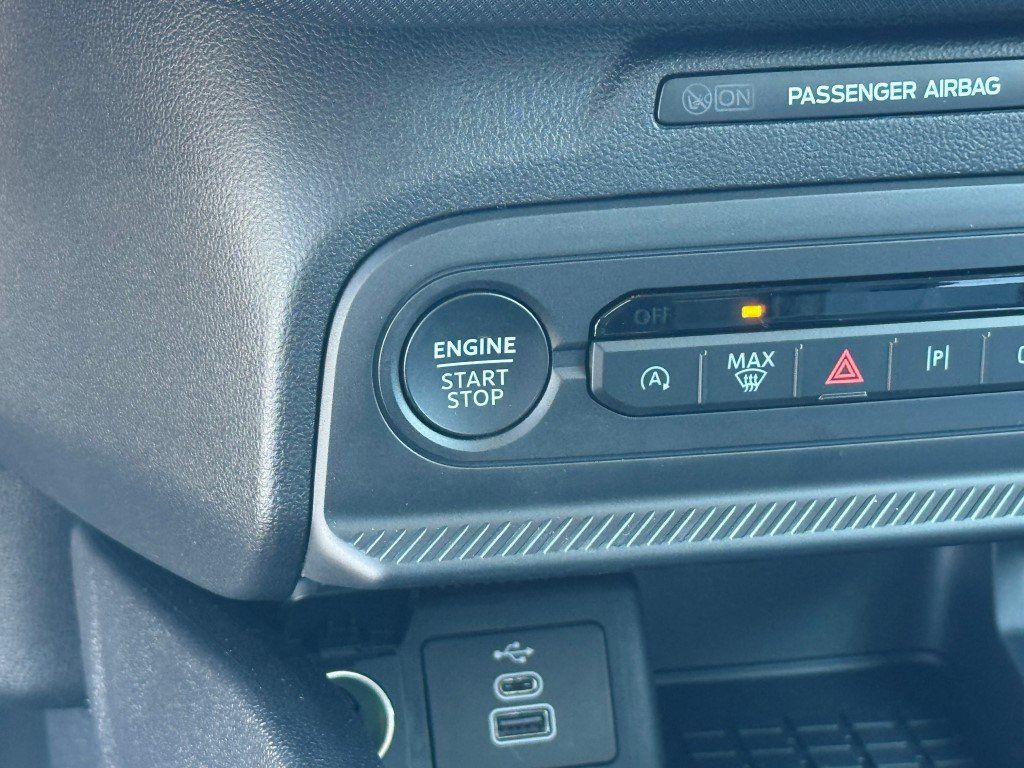 New 2025 Carbonized Gray Metallic Ford Outer Banks image 26