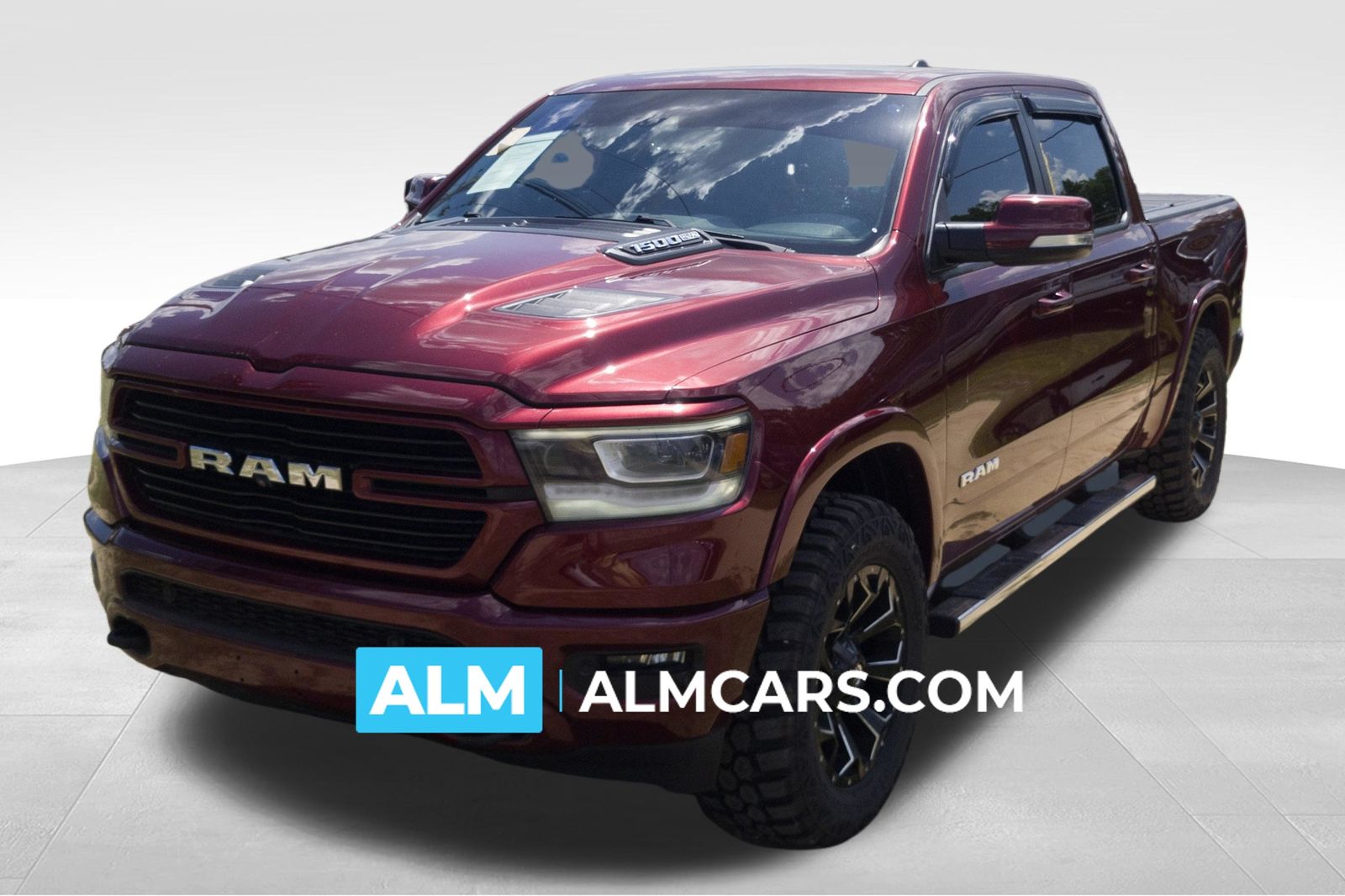 2019 RAM 1500 Laramie 4x4 Crew Cab 5'7's photo