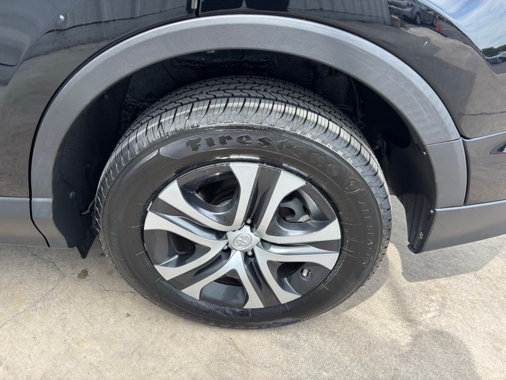 Used Car 2018 Toyota Rav4  Le For Sale Under $25,000 In Austin, Texas