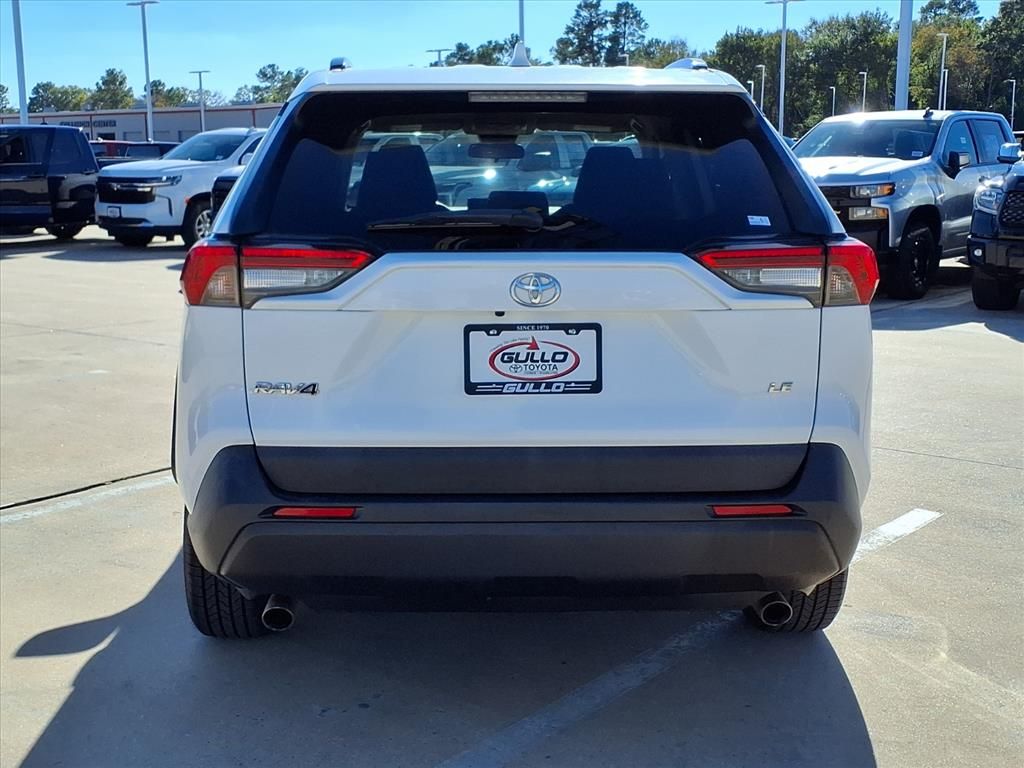 2019 Toyota RAV4 LE White at Emmons Autoplex