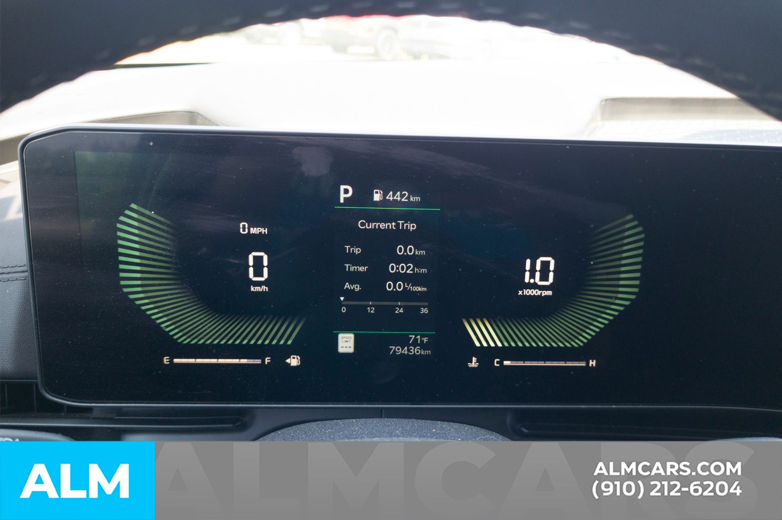 Used 2025 Snow White Pearl Kia LXS image 15