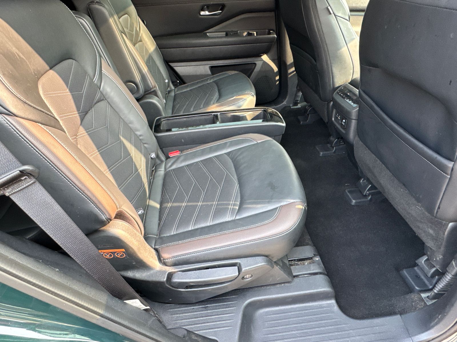 2024 Nissan Pathfinder Platinum photo 15