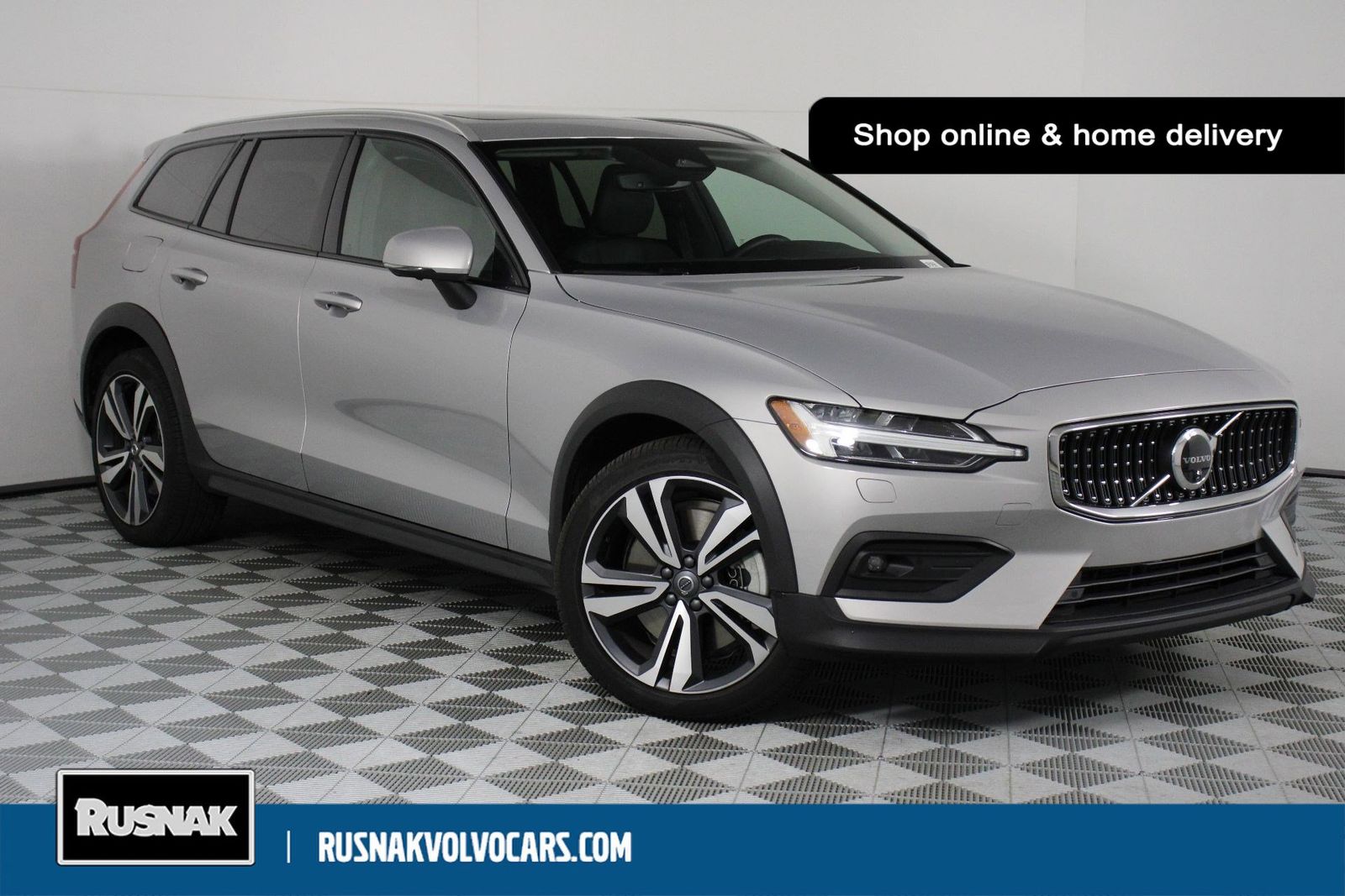Silver Dawn Metallic 2025 Volvo V60 Cross Country B5 Plus AWD Wagon All-Wheel Drive Automatic