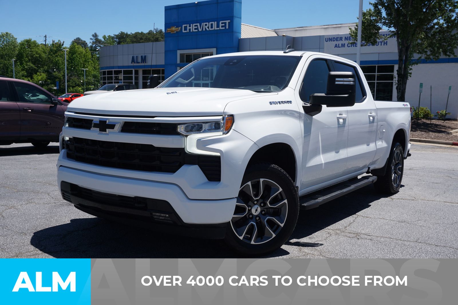 Used 2022 White Chevrolet RST image 3