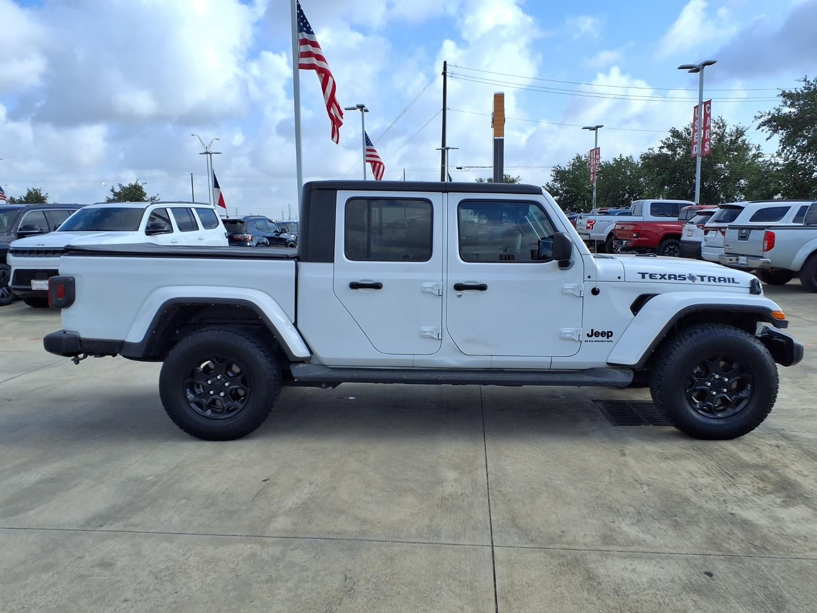 2023 Jeep Gladiator Texas Trail White at Gullo Toyota