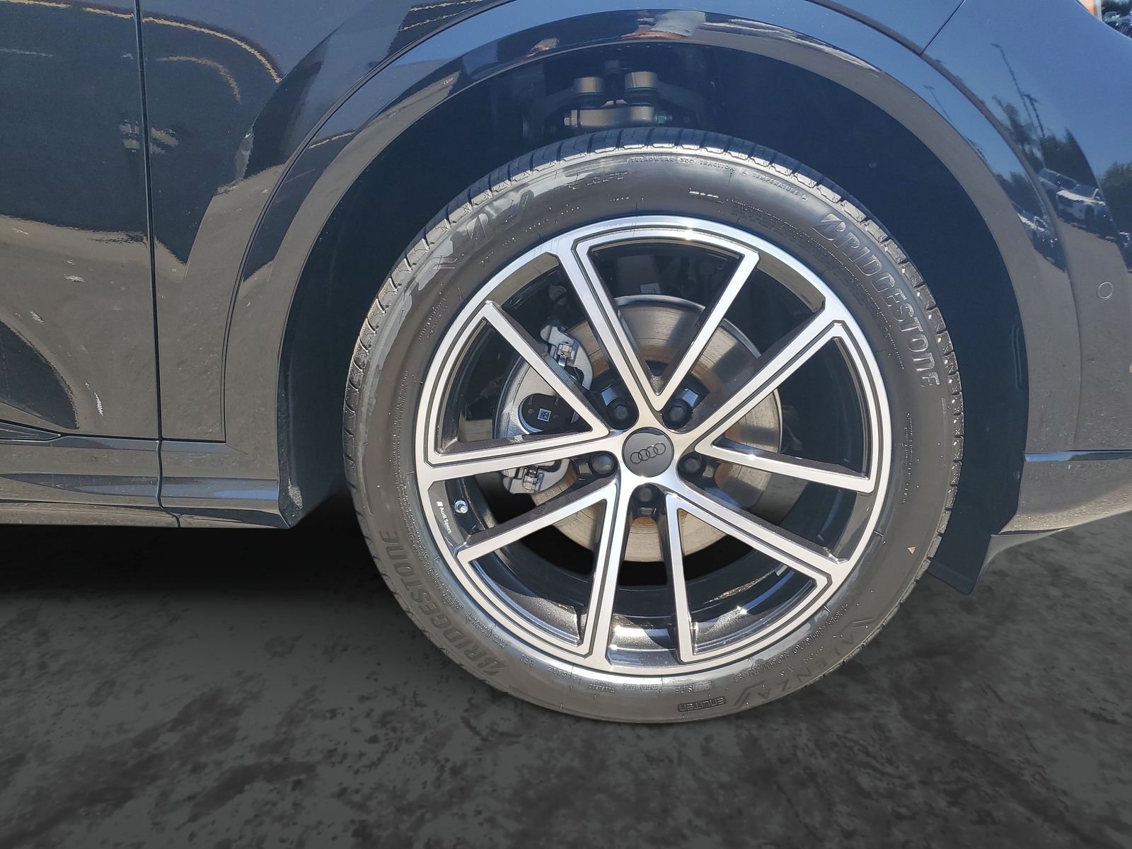 Vehicle photo