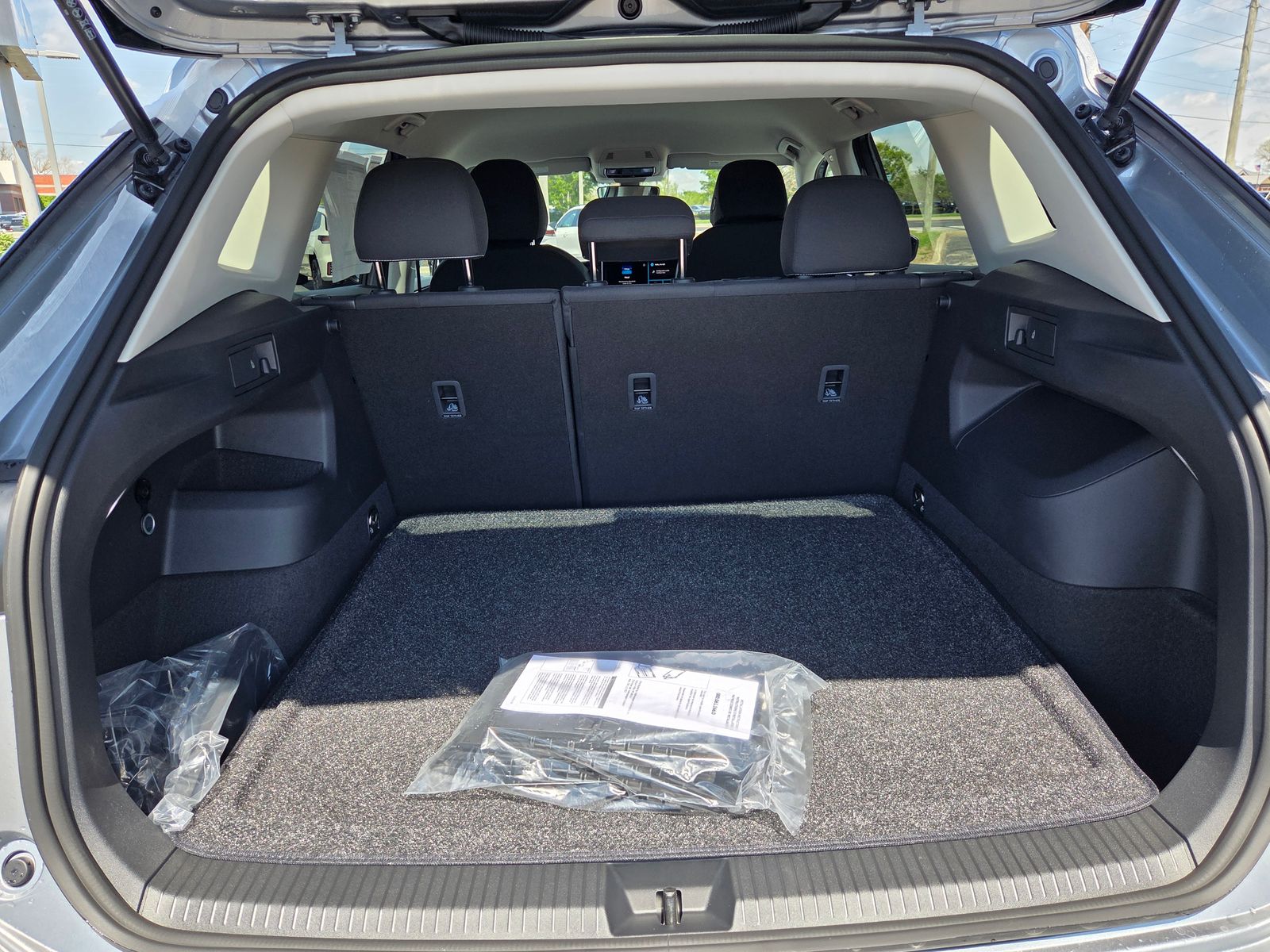 new 2026 Volkswagen Tiguan car, priced at $29,342