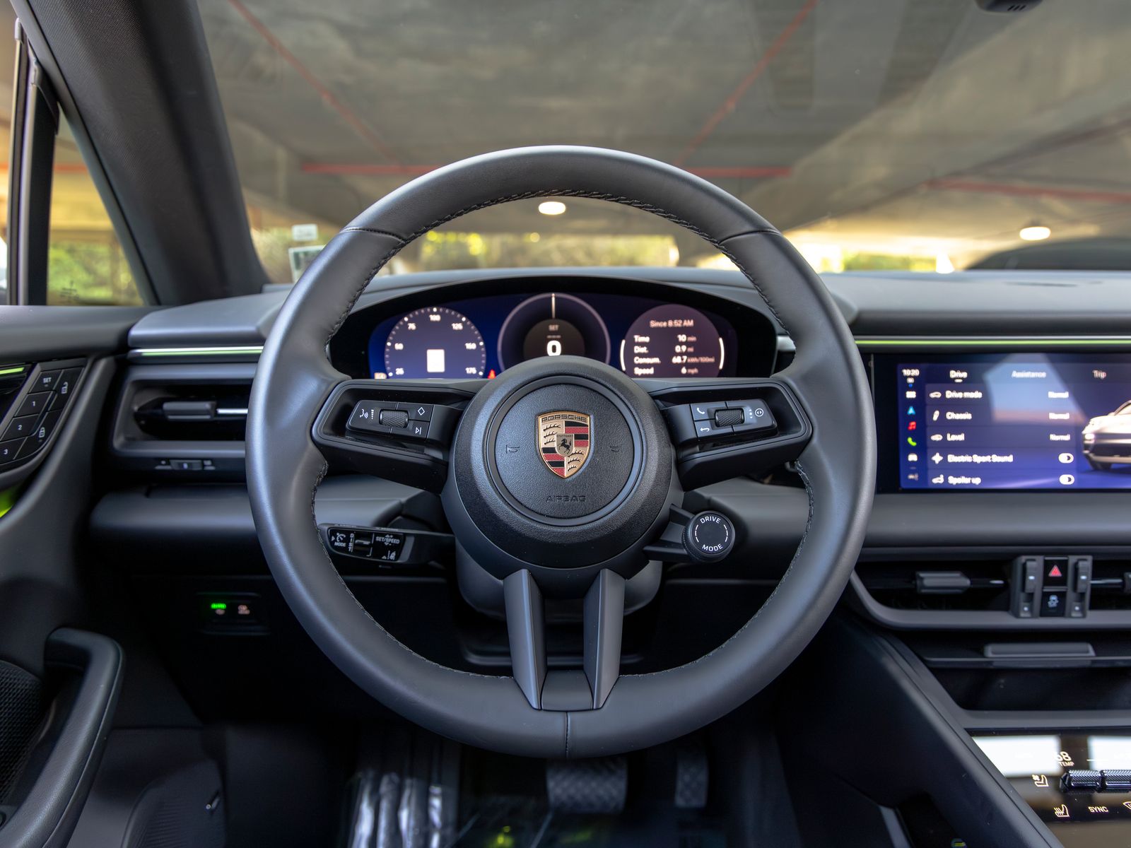 2025 Porsche Macan Base - Photo 28