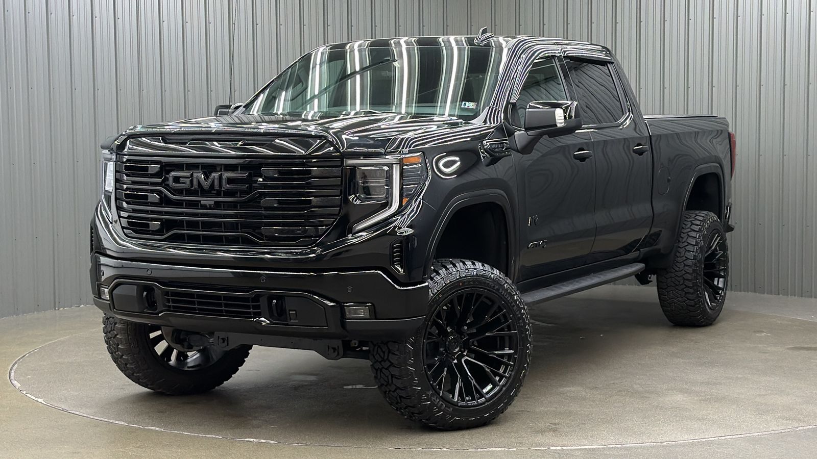 Onyx Black 2025 GMC Sierra 1500 AT4 Crew Cab 4WD Pickup Truck Four-Wheel Drive Automatic