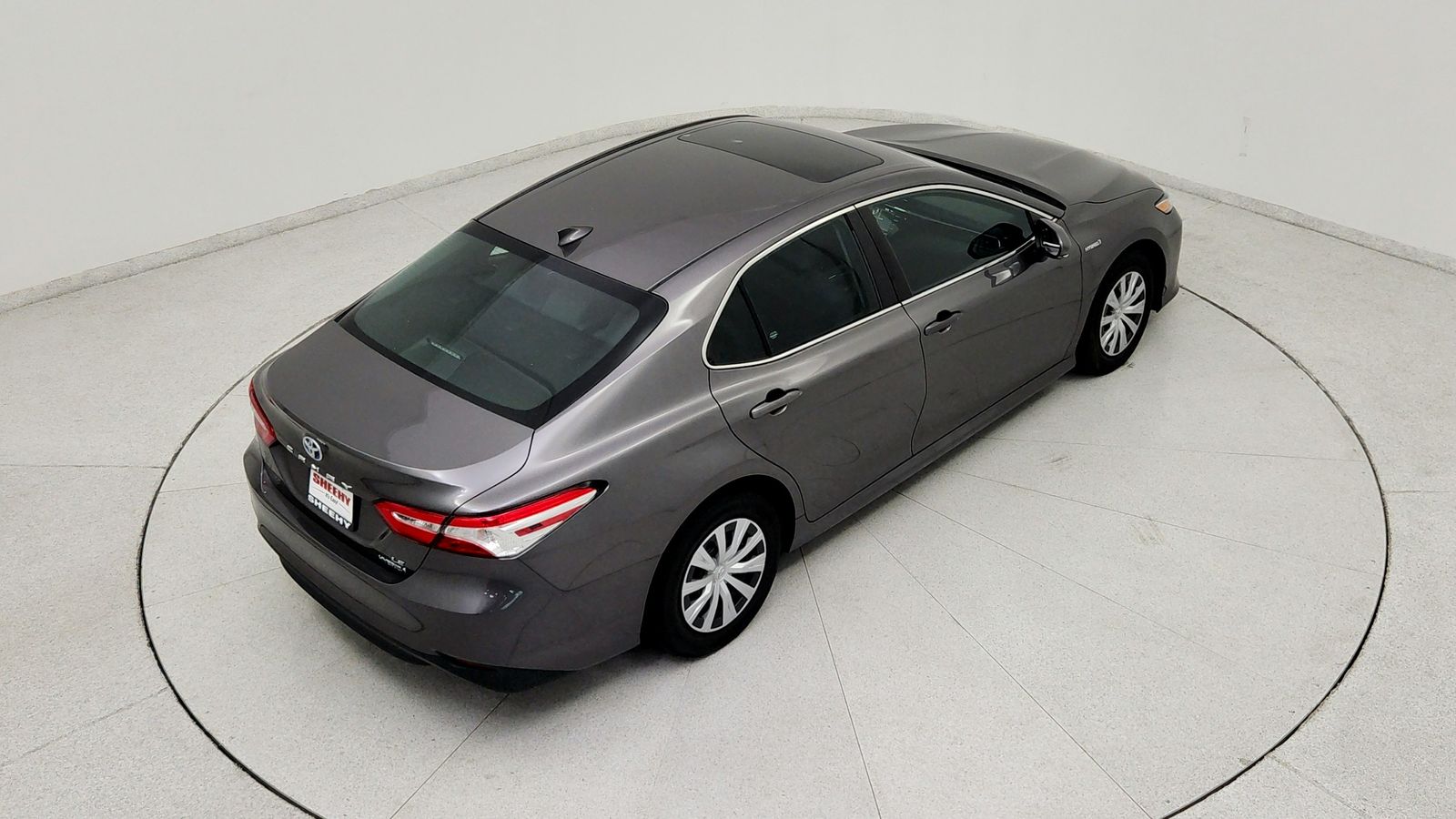 Used 2020 Gray Toyota LE image 19