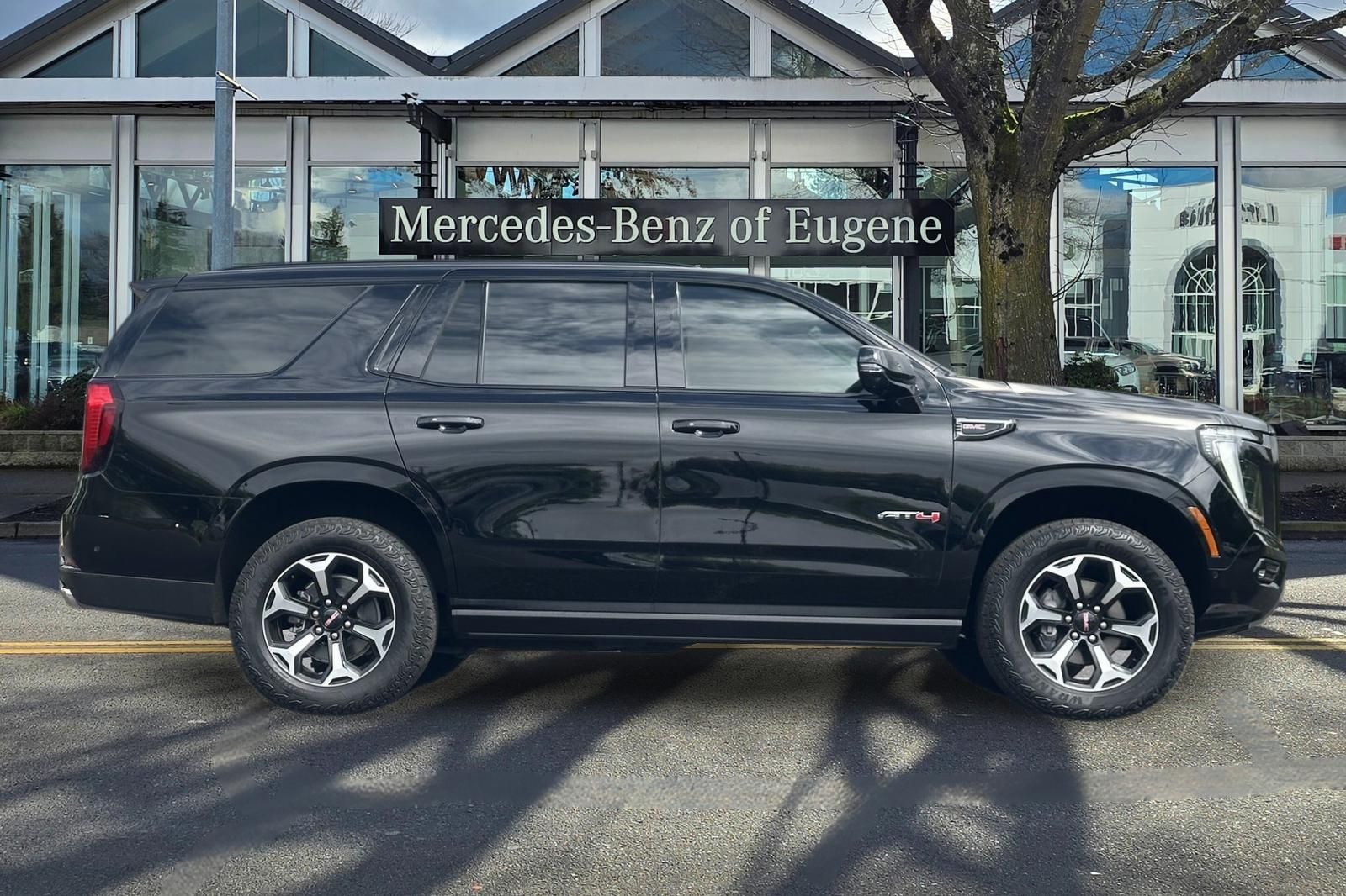 Used 2025 GMC Yukon SUV