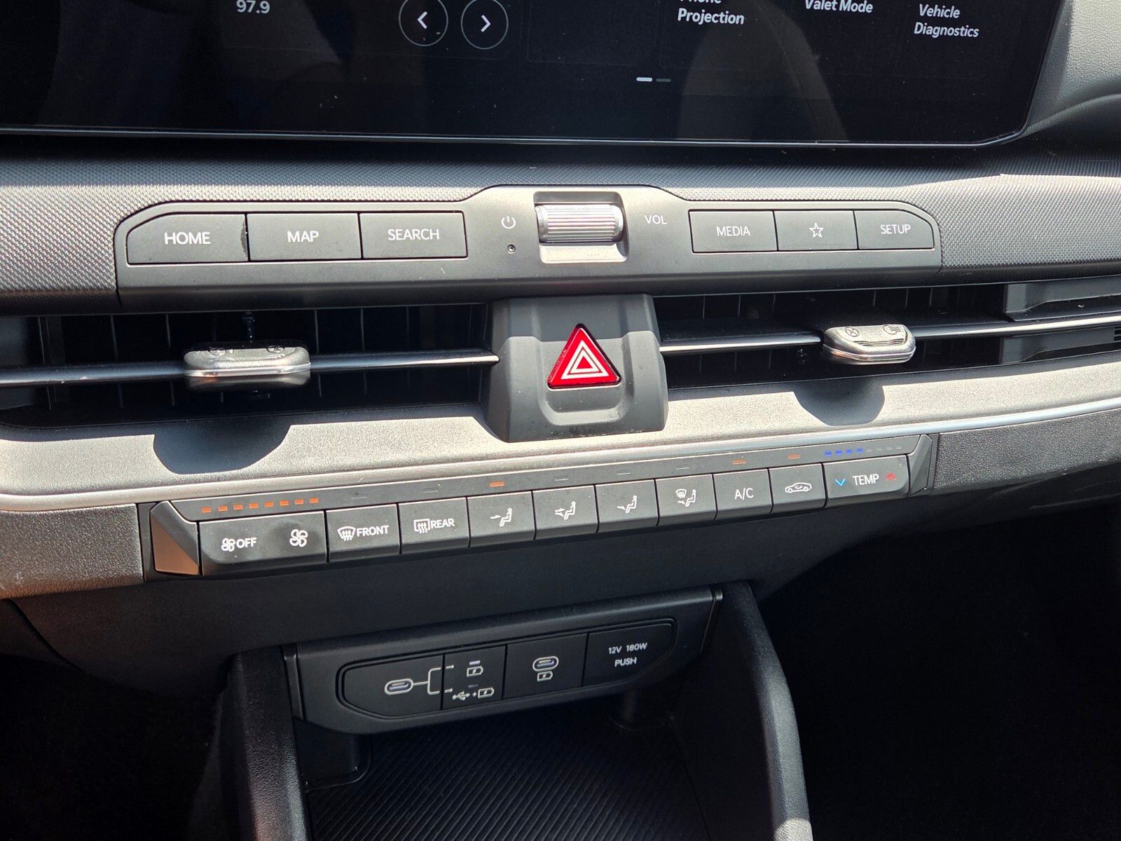 Used 2025 Black Kia LXS image 21