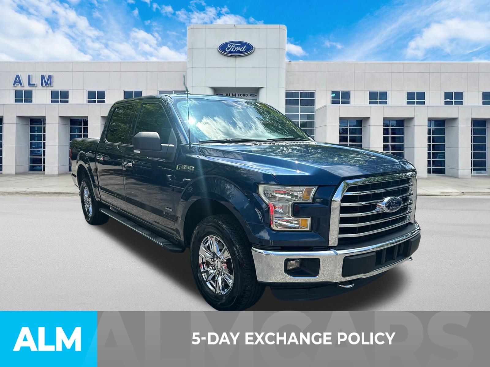 Used 2016 Blue Ford XLT image 3