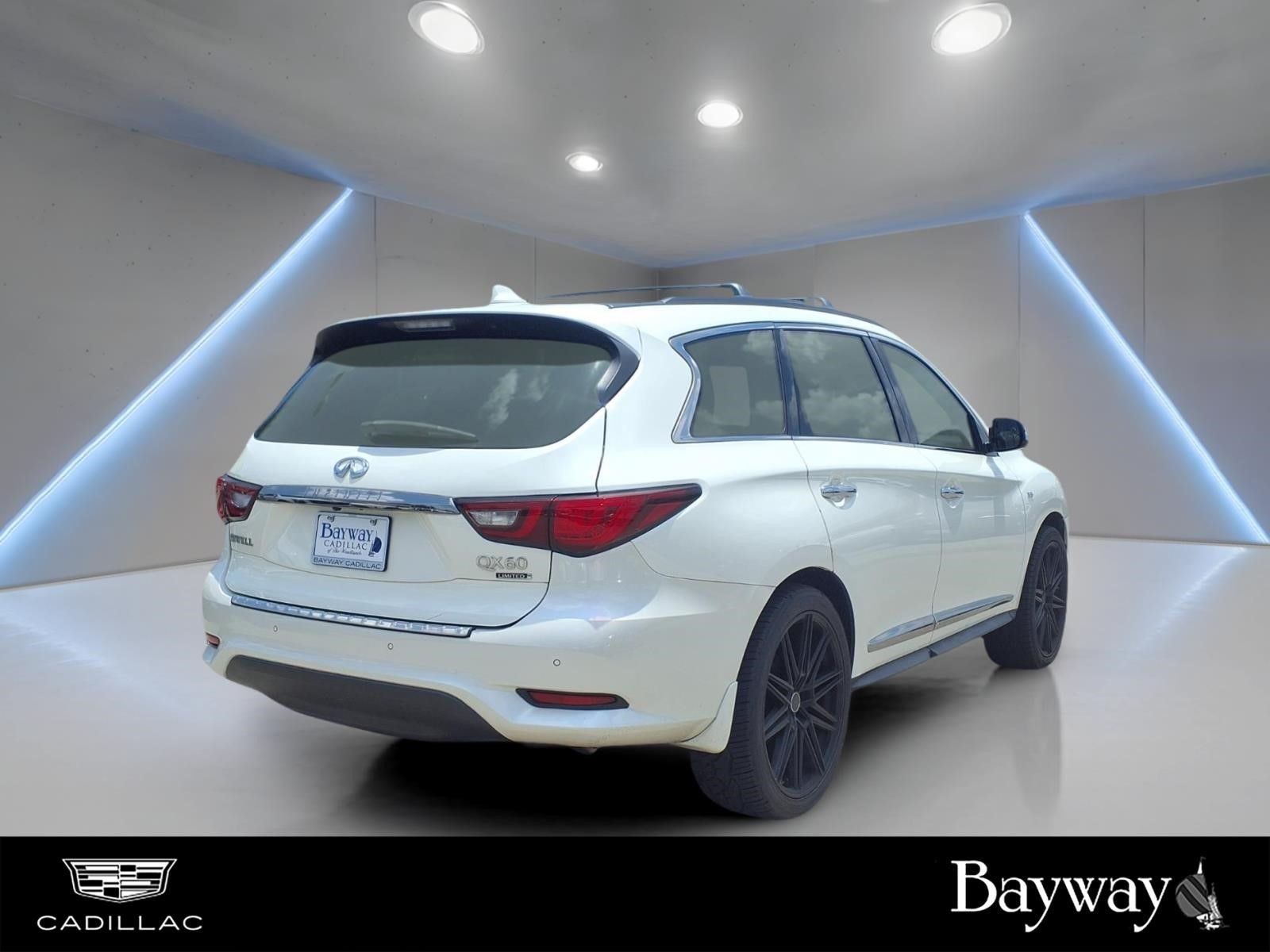 2019 INFINITI QX60 LUXE White at Genesis of Spring