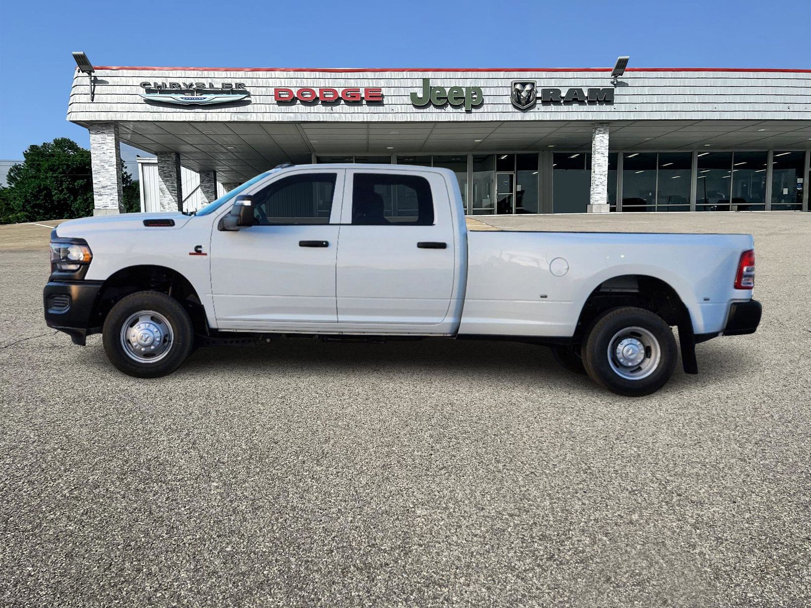 2024 Ram 3500 Tradesman 3