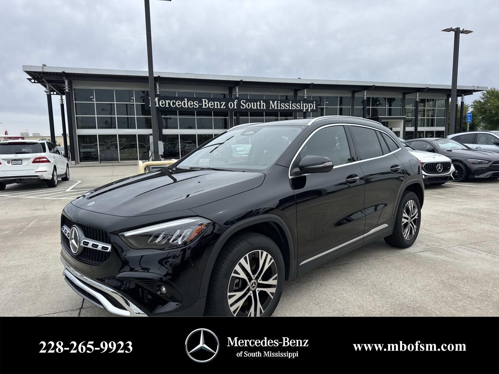 Black 2026 Mercedes-Benz GLA 250 FWD SUV / Crossover Front-Wheel Drive 8-Speed Dual Clutch