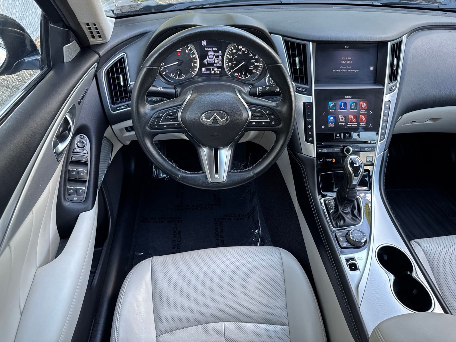 Used 2022 Grand Blue INFINITI LUXE image 33