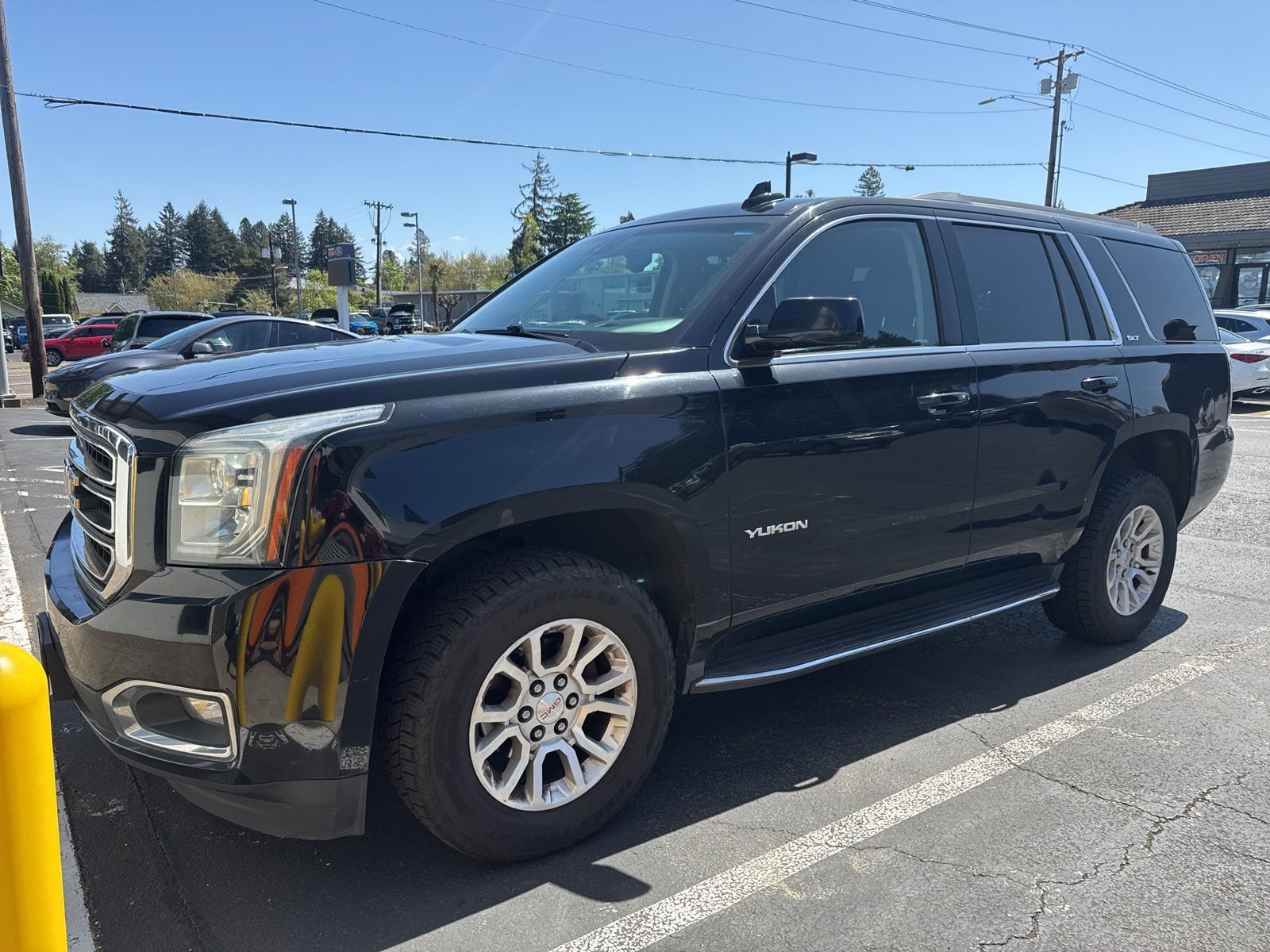 used 2017 GMC Yukon car, priced at $23,998
