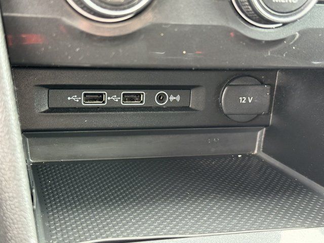 Used 2018  Volkswagen 2.0T SE image 18