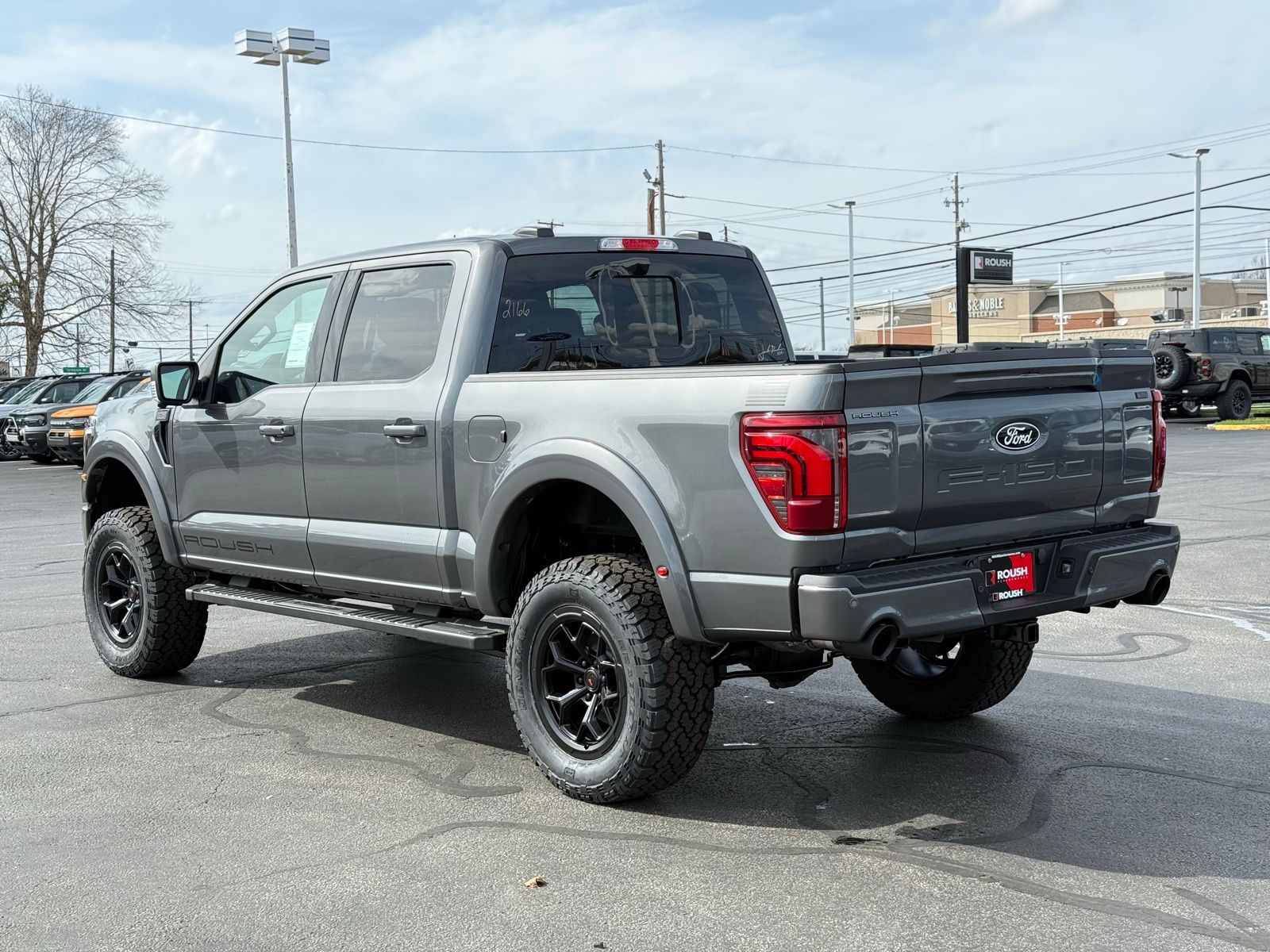 View vehicle photo 3