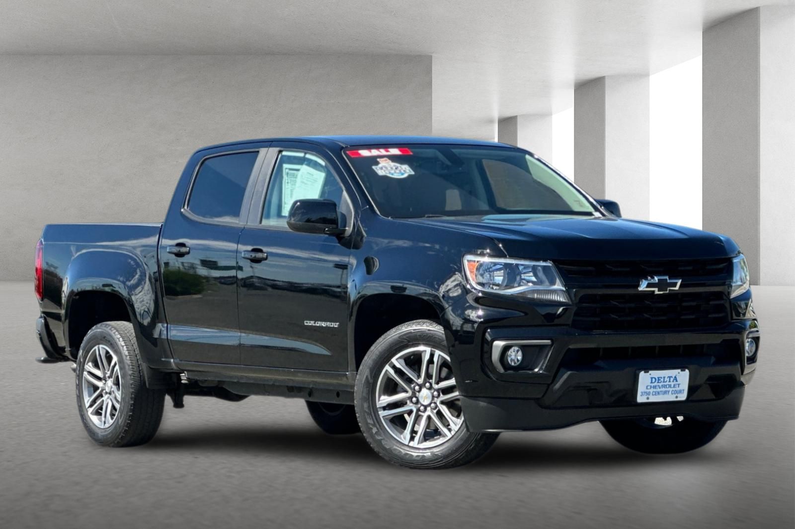 Black 2022 Chevrolet Colorado LT Crew Cab RWD Pickup Truck 4X2 8-Speed Automatic