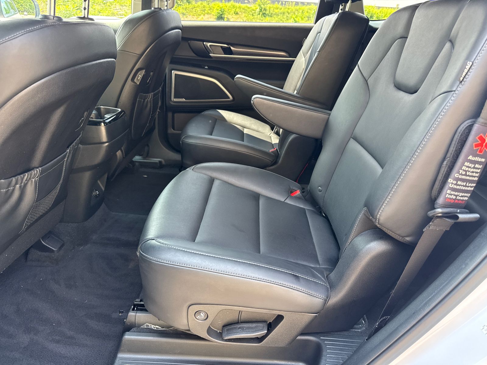 Used 2023 White Kia S image 20