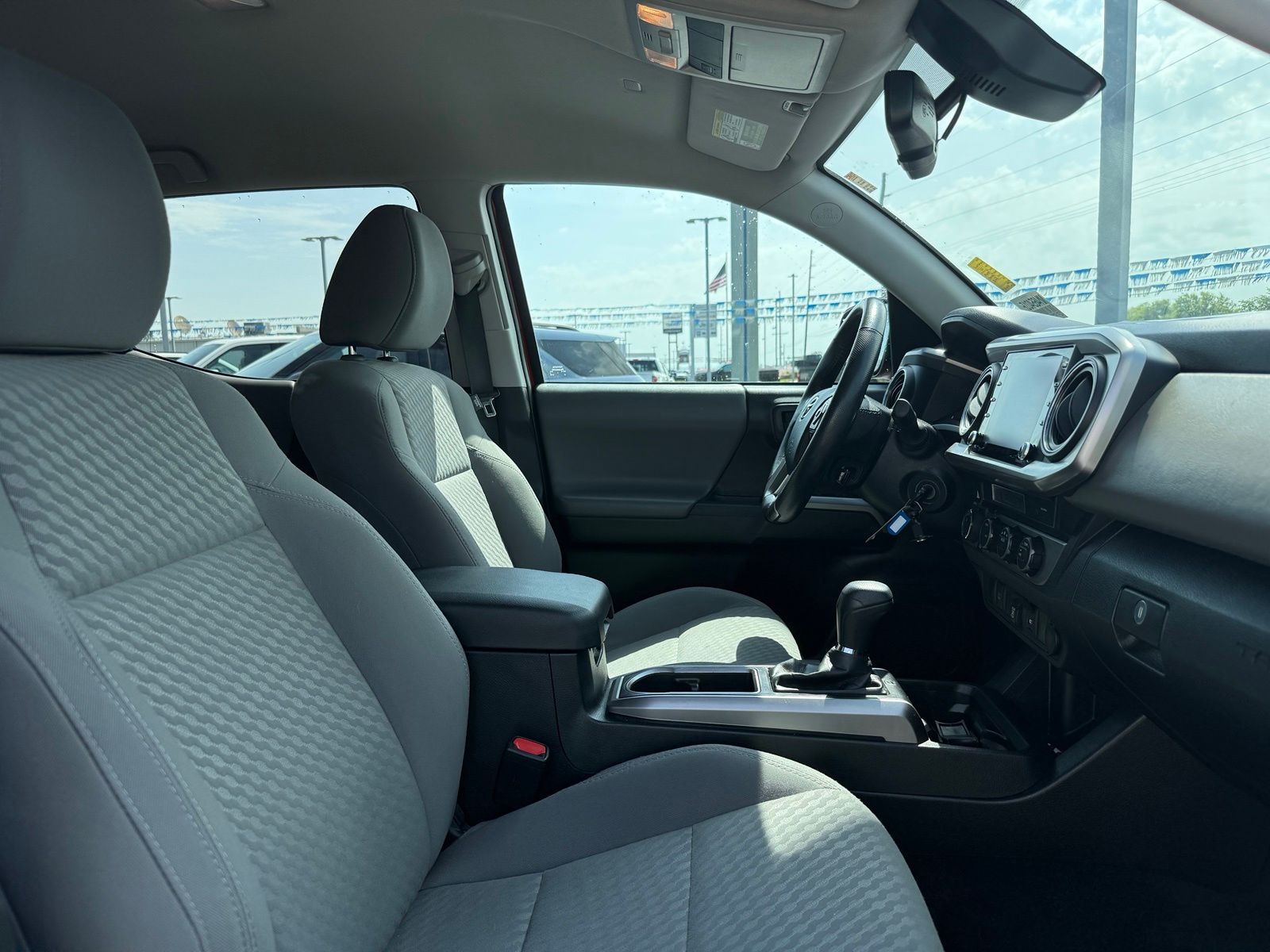 2022 Toyota Tacoma image 15