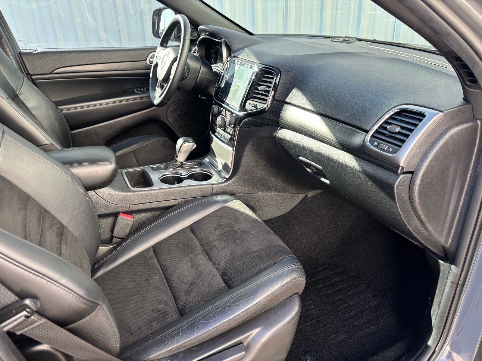 Used Car 2019 Jeep Grand Cherokee  Altitude For Sale Under $20,000 In Austin, Texas