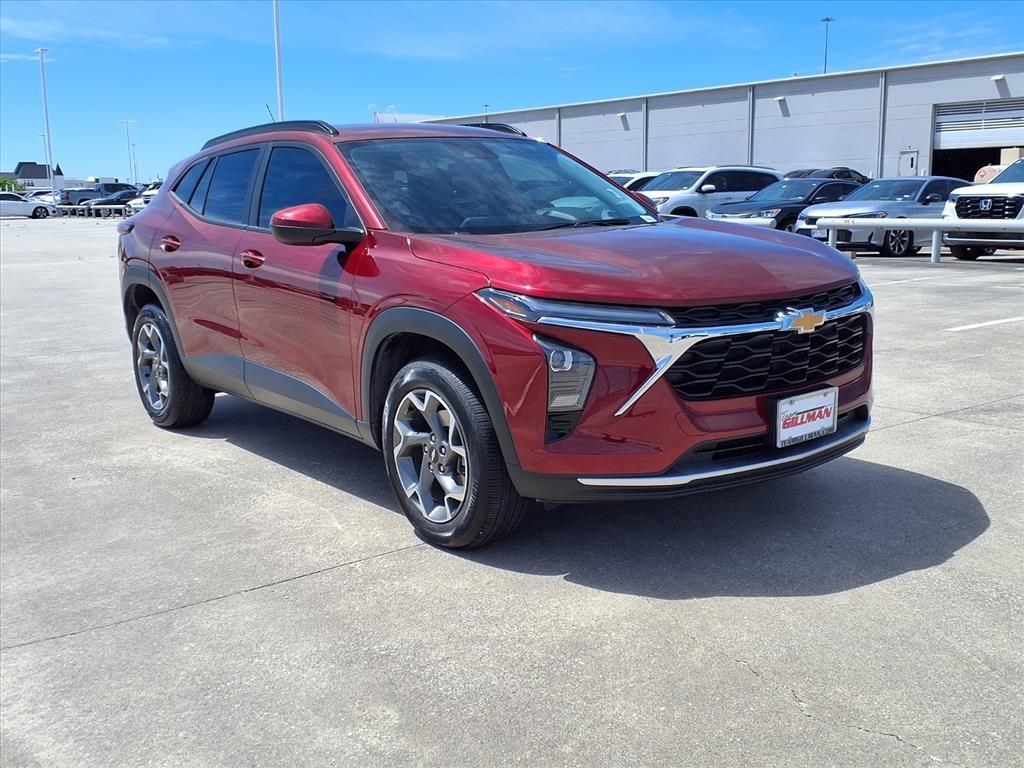 Red (Crimson Metallic) 2024 Chevrolet Trax LT FWD SUV / Crossover Front-Wheel Drive 6-Speed Automatic