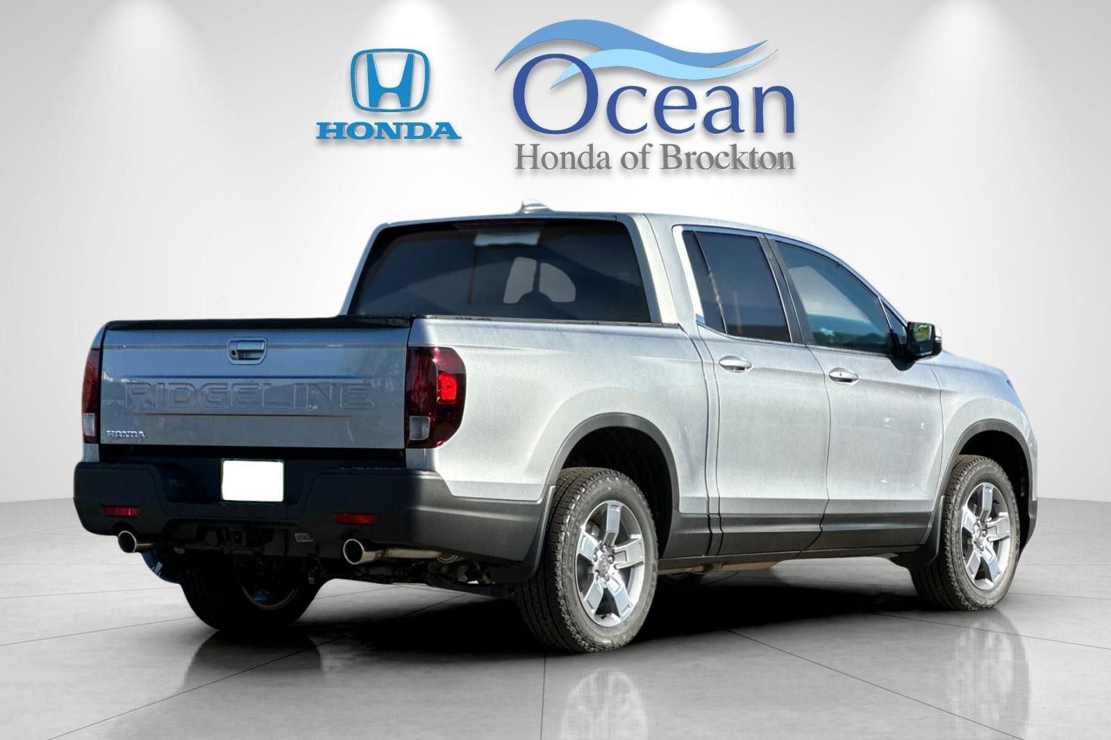 New 2026 Platinum White Pearl Honda RTL image 5