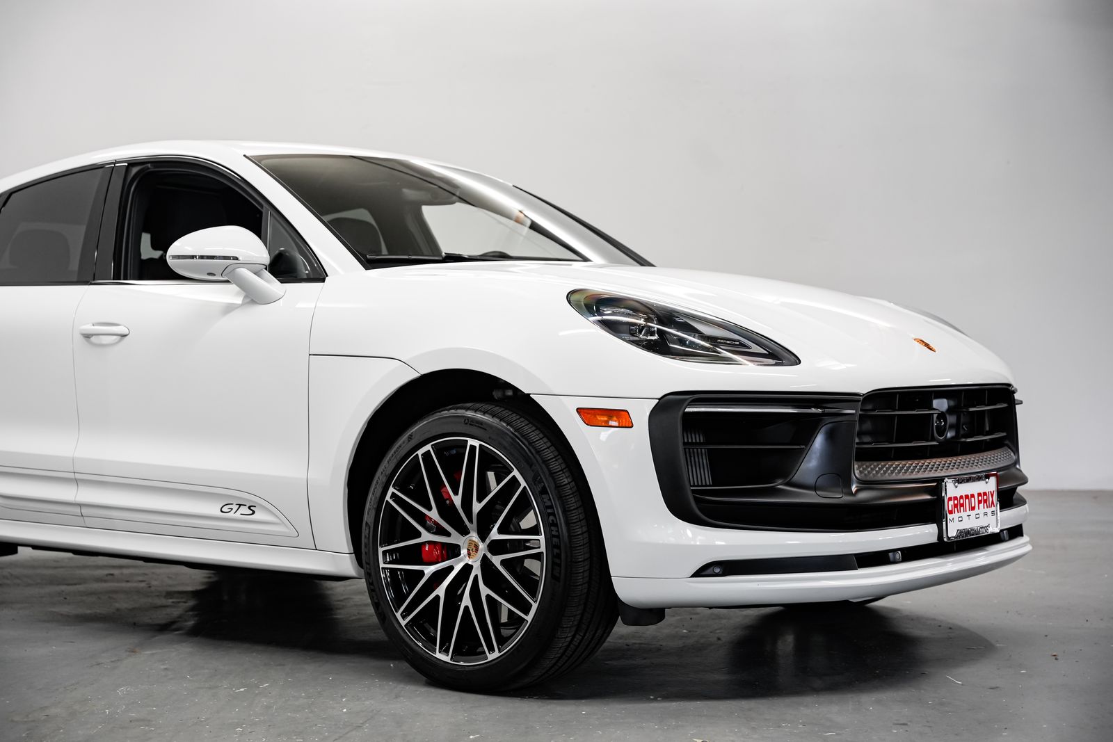 2022 Porsche Macan GTS — photo 46
