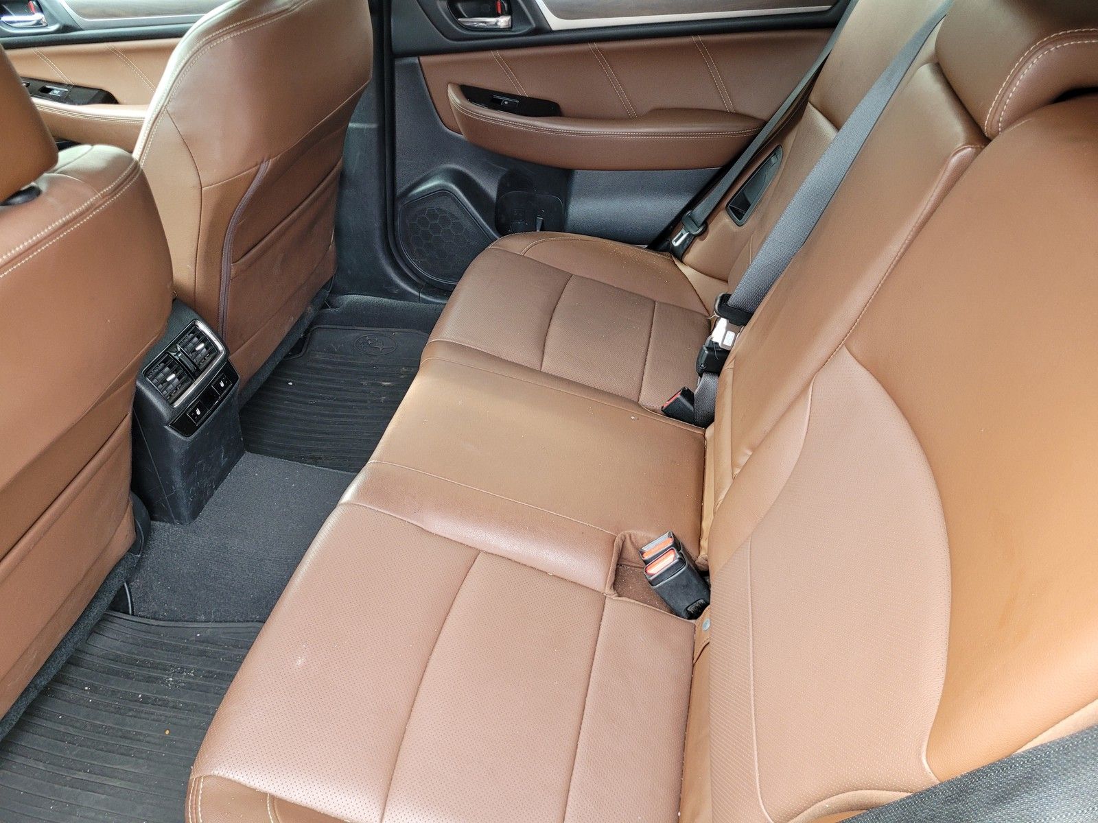 2017 Subaru Outback Touring - Photo 19