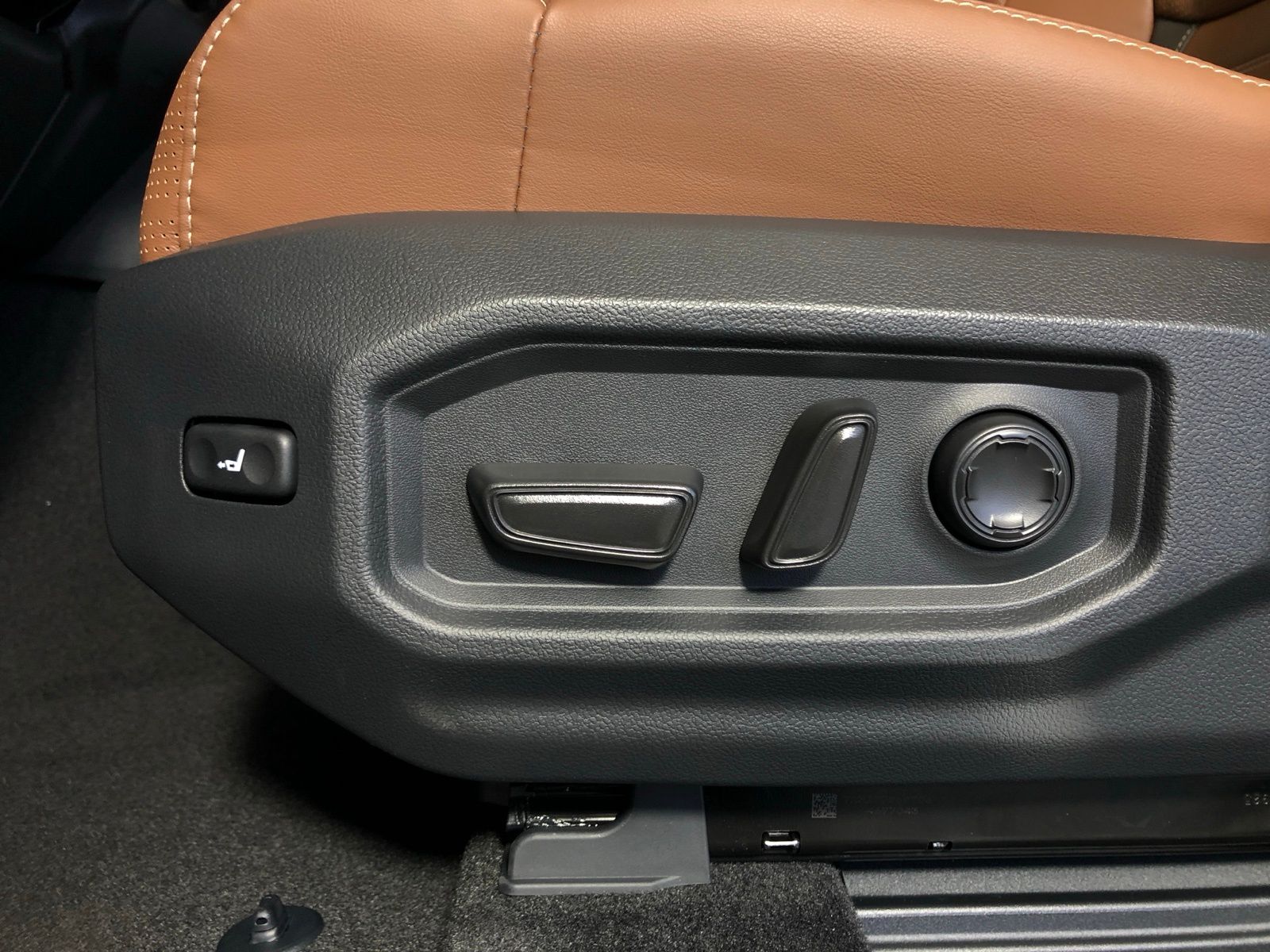 Thumbnail: 2026 Toyota Tundra - 9