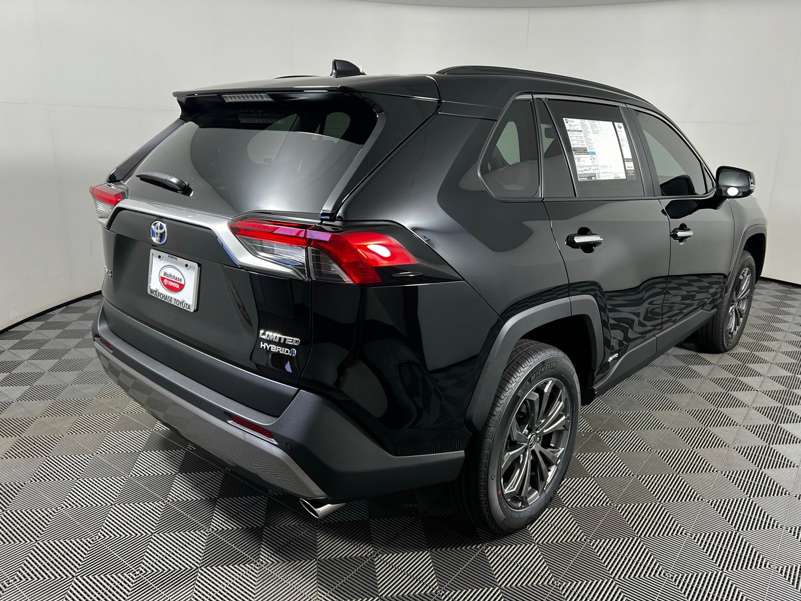 Thumbnail: 2025 Toyota RAV4 - 5