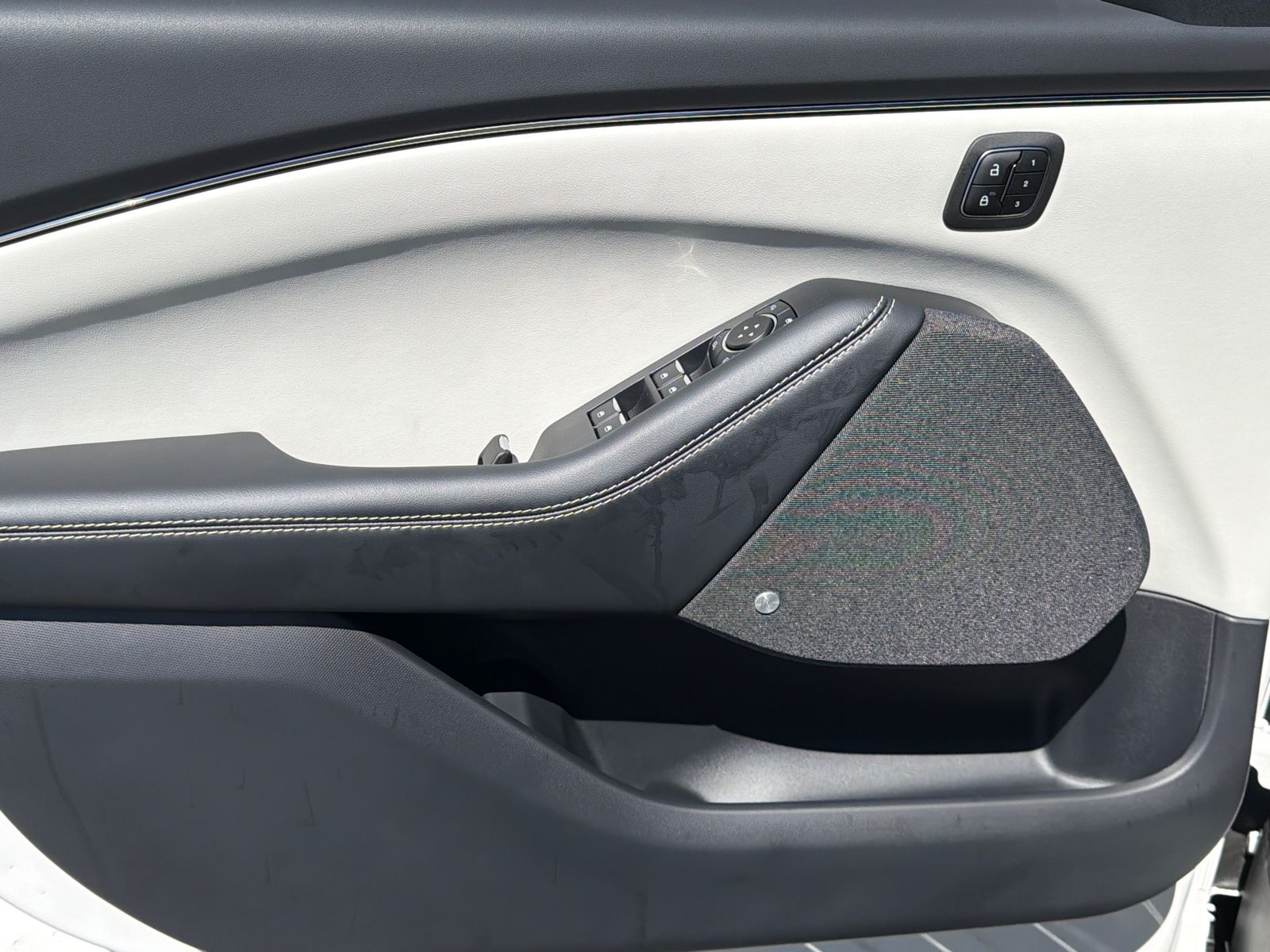 New 2026 Star White Metallic Tri-coat Ford Premium image 11