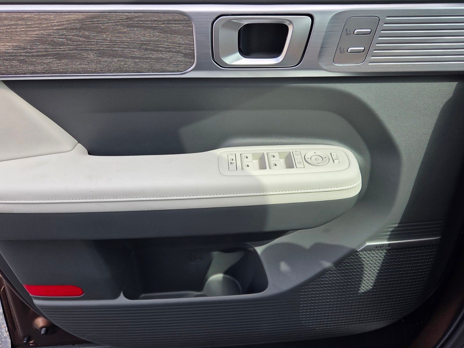 New 2026 Brown HYUNDAI Calligraphy image 25