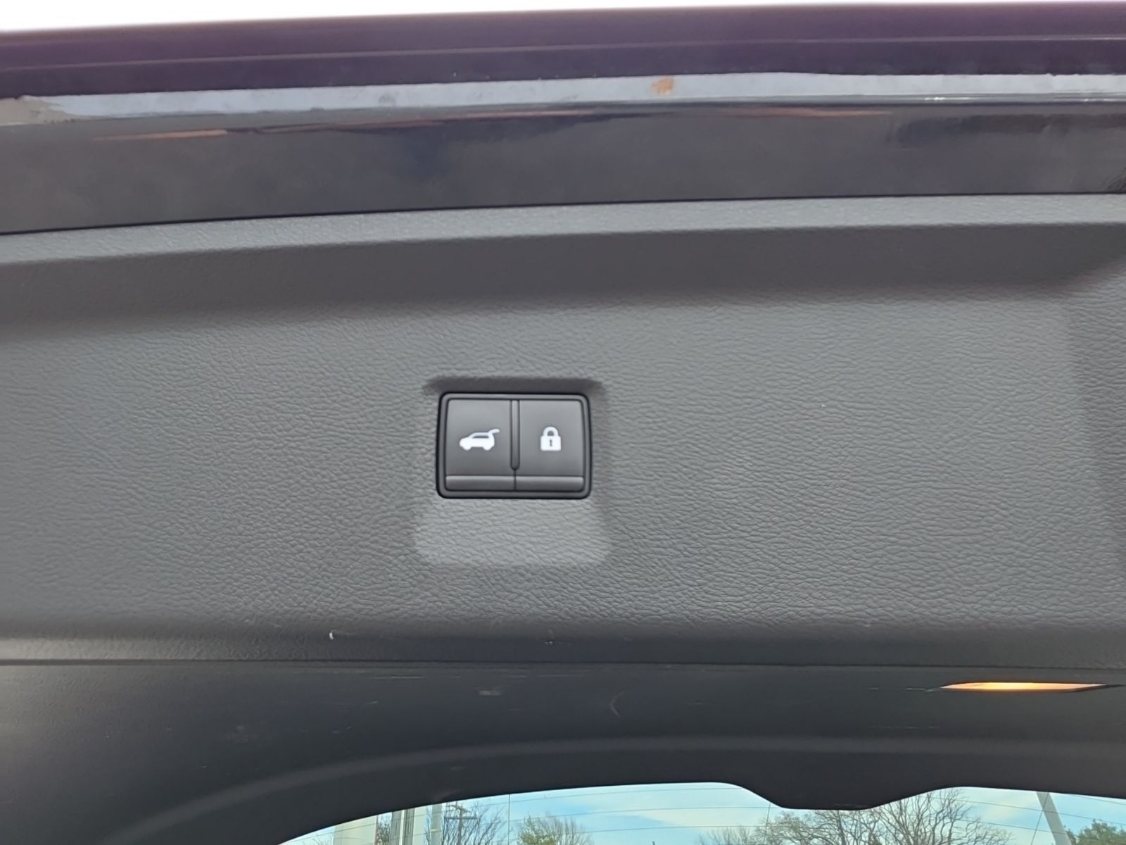 Used 2025 Black INFINITI Sensory image 32