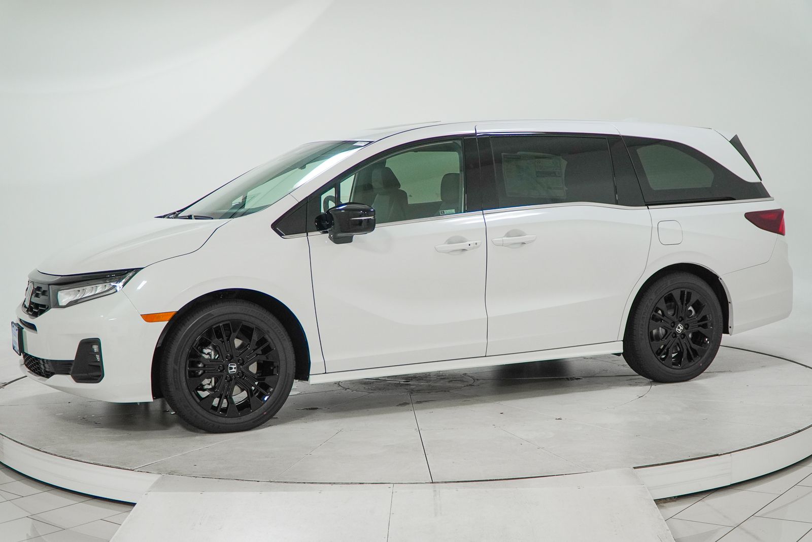 2026 Honda Odyssey Sport L - Photo 4