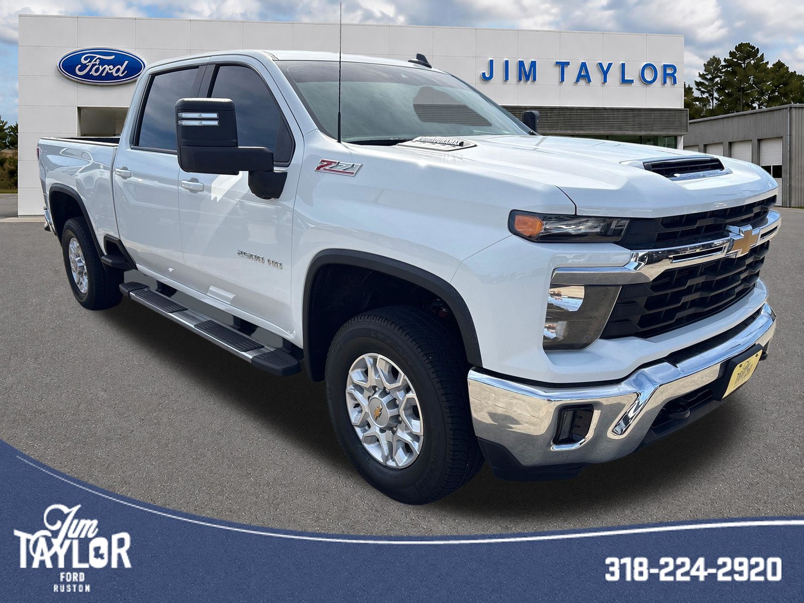 Summit White 2025 Chevrolet Silverado 2500HD Pickup Truck Four-Wheel Drive Automatic