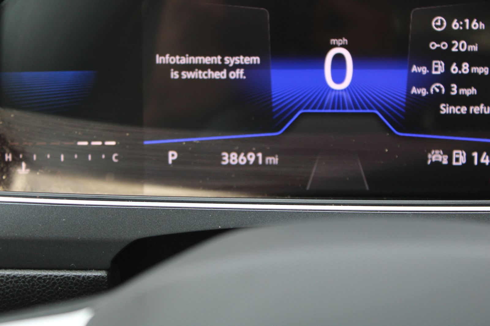 Used 2023 Black Volkswagen 2.0T SE image 7