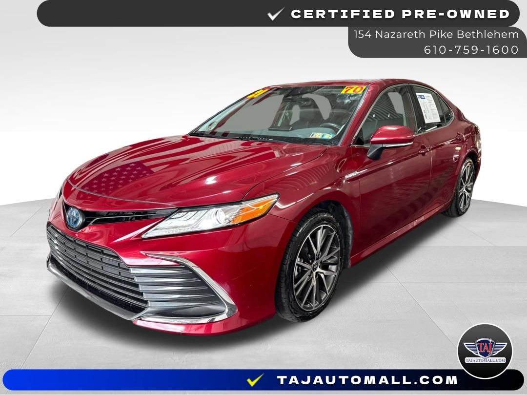 Pearl 2021 Toyota Camry Hybrid Sedan Front-Wheel Drive Continuously Variable Transmission