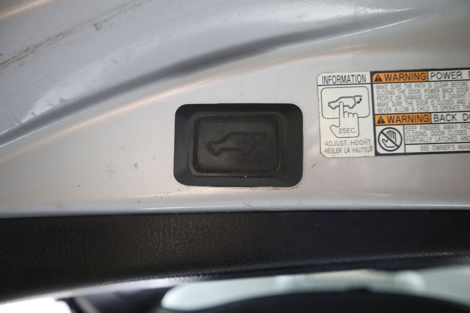 2017 Toyota RAV4 Hybrid Limited photo