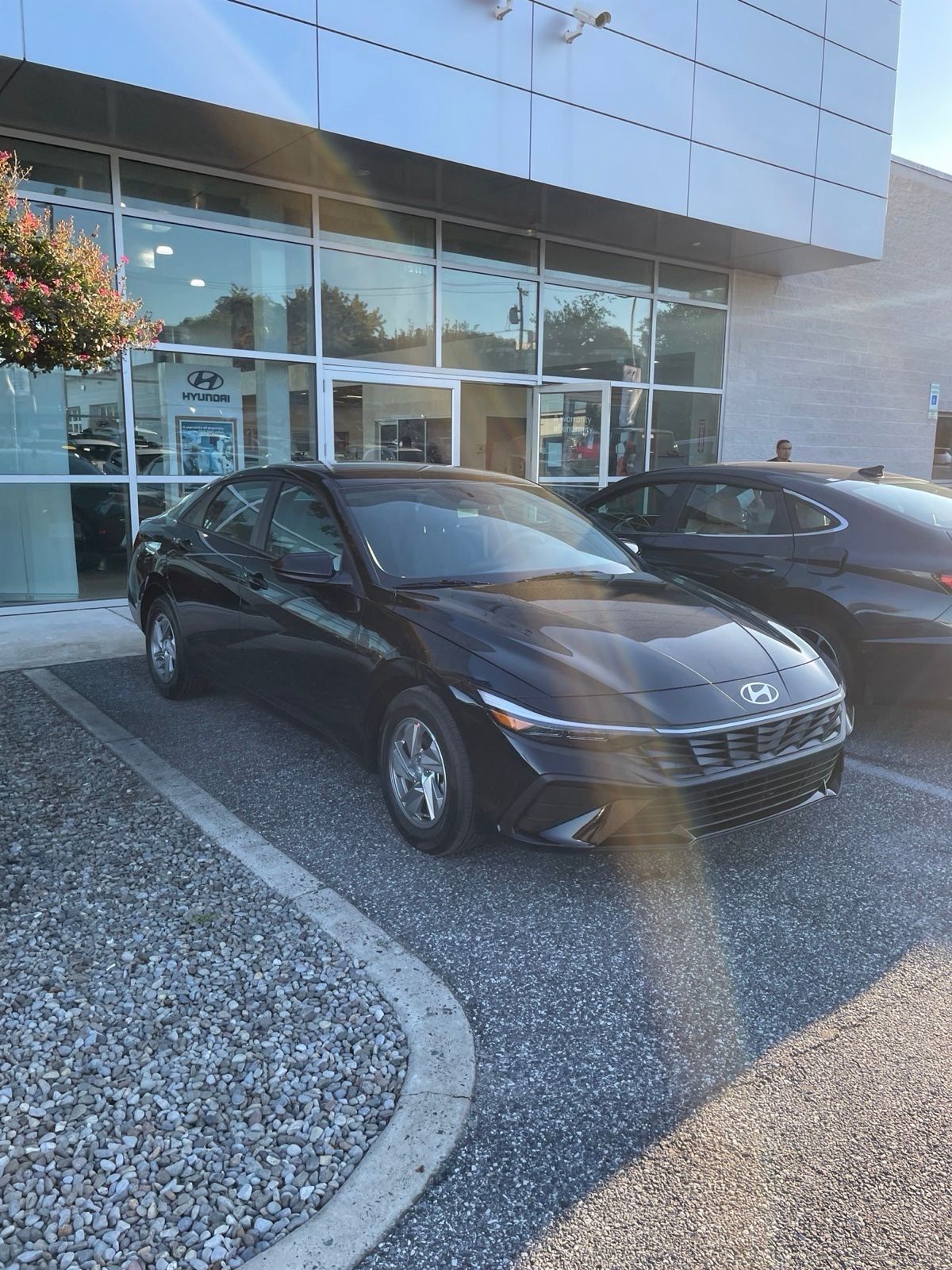 Abyss Black 2026 Hyundai Elantra Sedan Front-Wheel Drive Continuously Variable Transmission