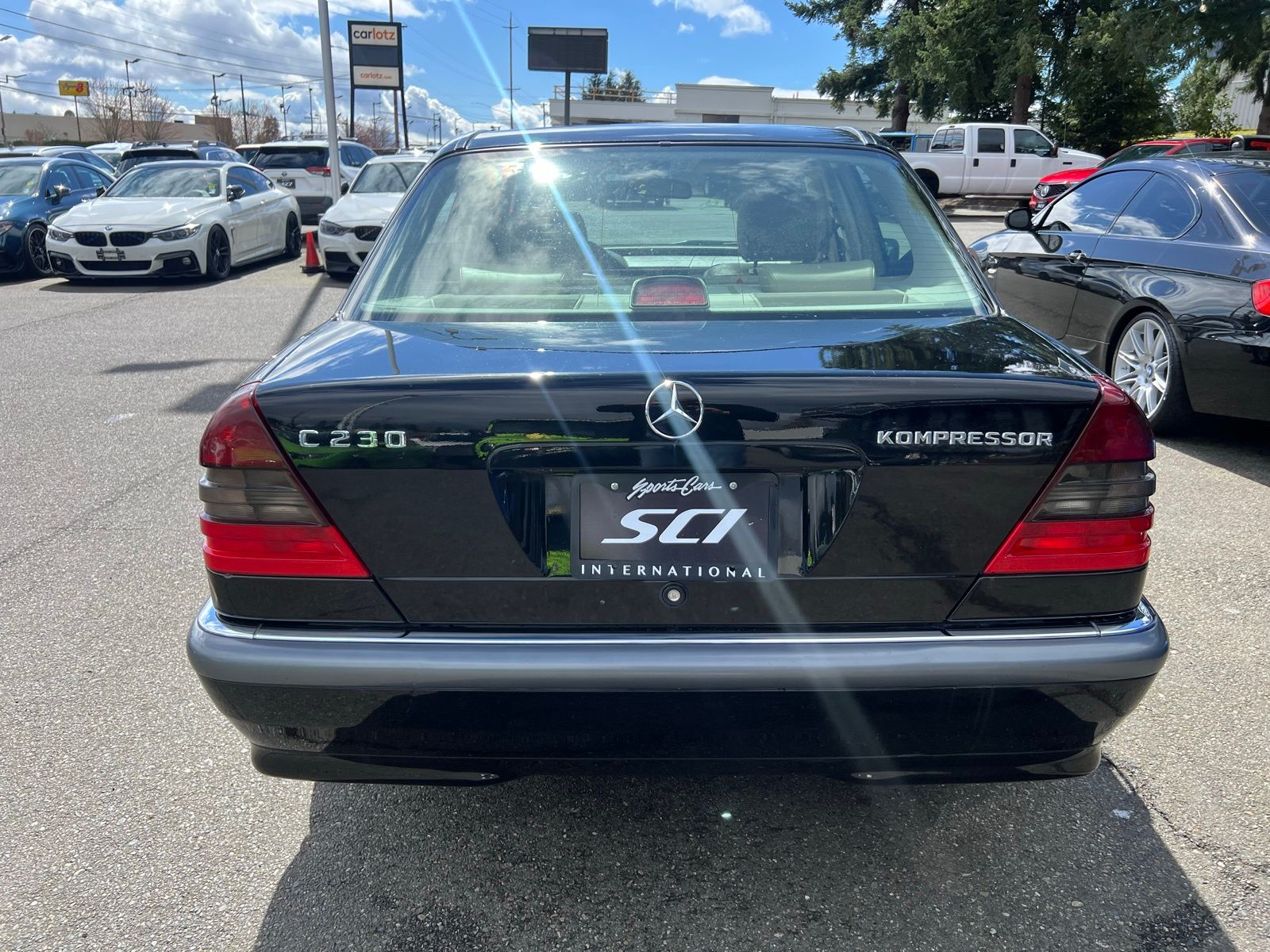 View vehicle photo 4