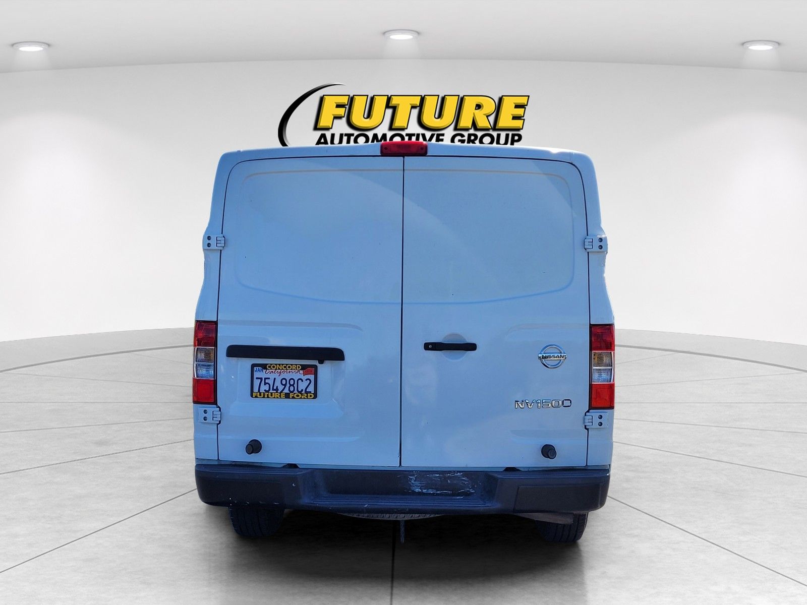 View vehicle photo 5