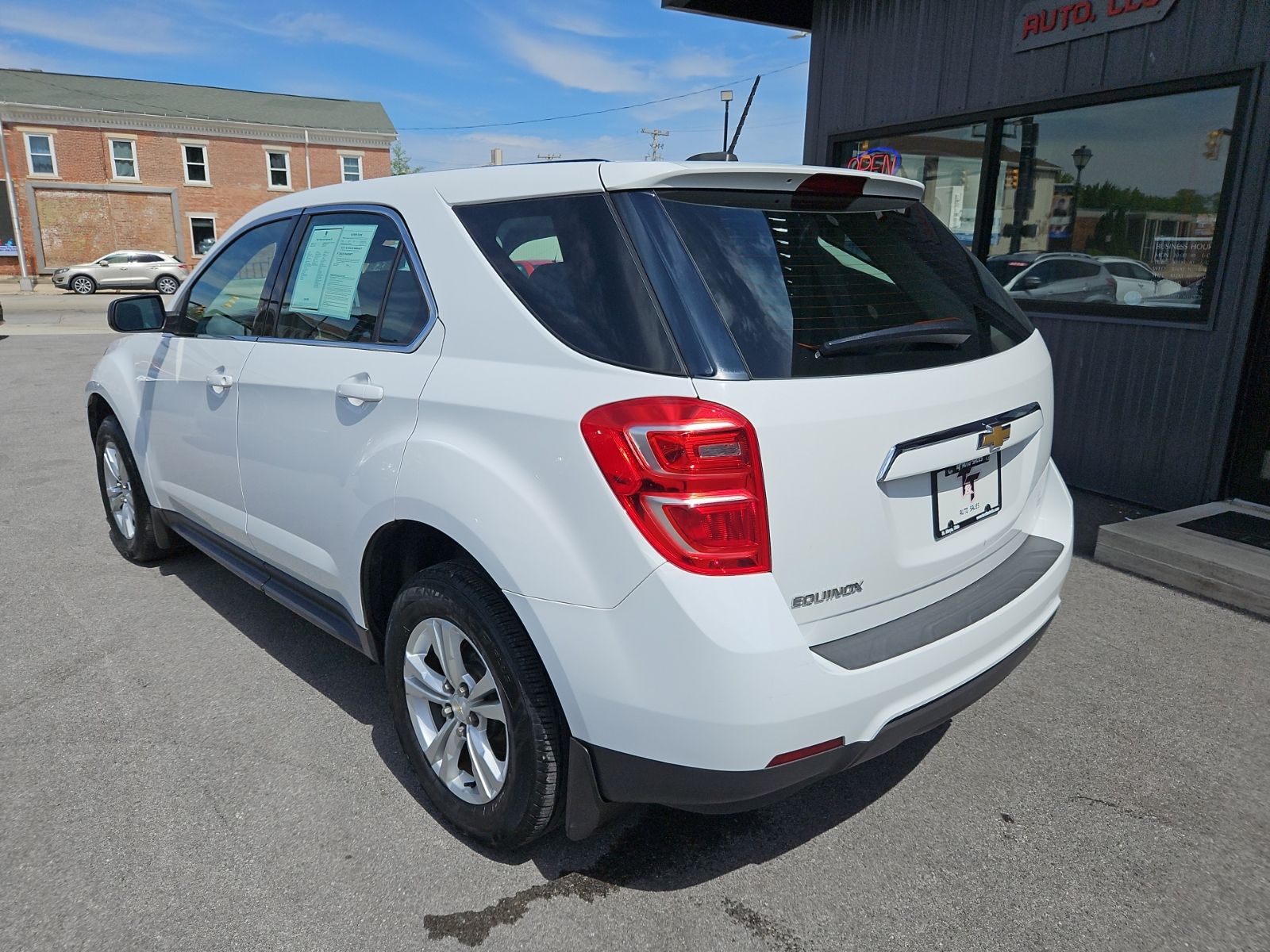 2017 Chevrolet Equinox LS - Photo 5