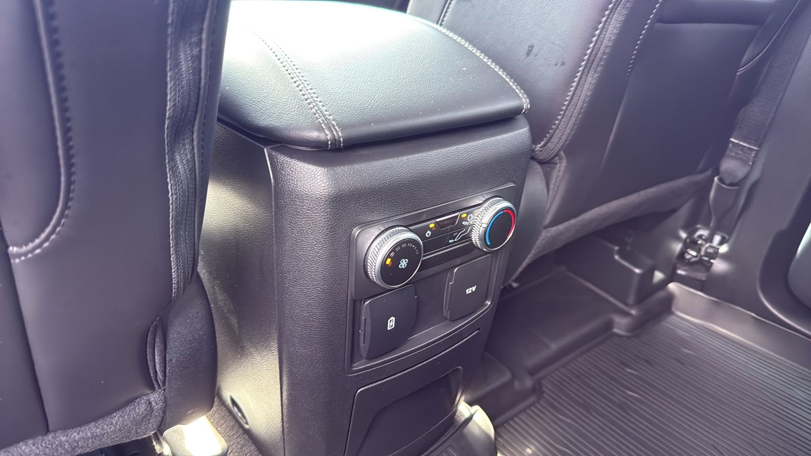Used Car 2023 Ford Explorer  Xlt For Sale Under $35,000 In Austin, Texas