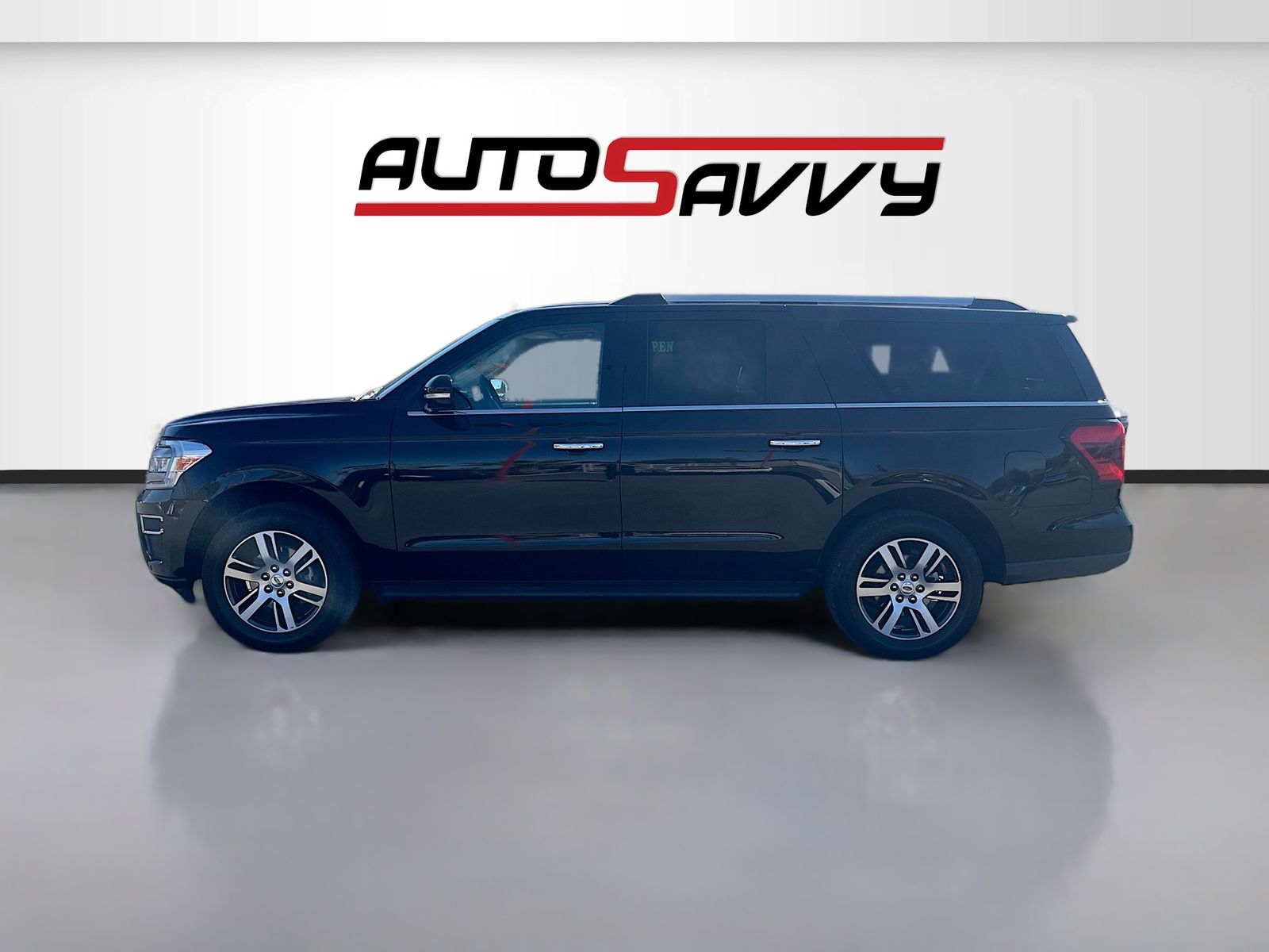 Used 2024 Black Ford Limited image 4